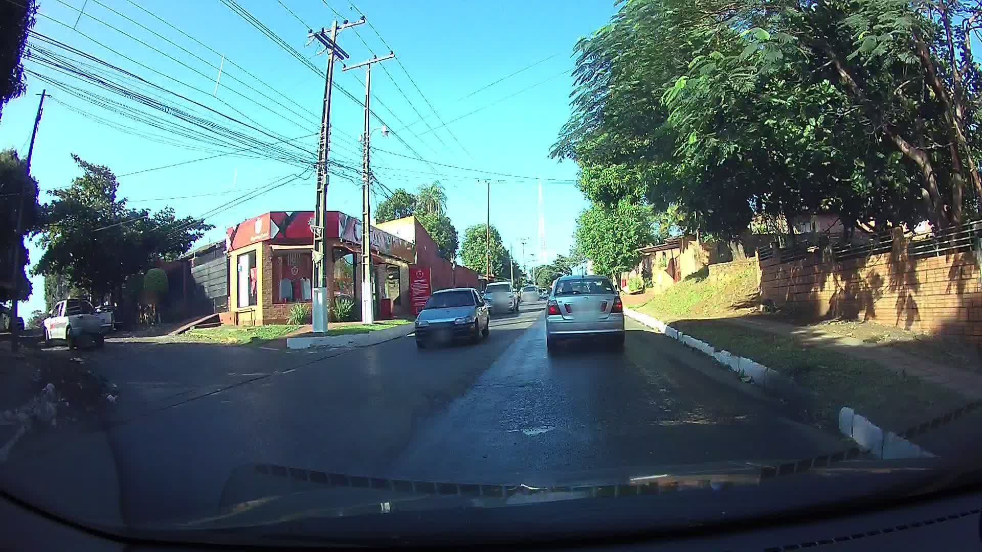 Street view near Condominio, Lambaré — © ancho85 (CC BY-SA · Mapillary)
