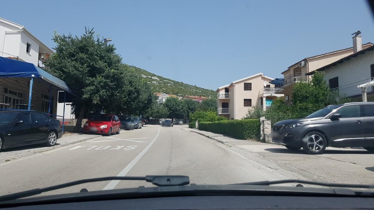 Street view near Villa Millenium, Neum — © mik007 (CC BY-SA · Mapillary)