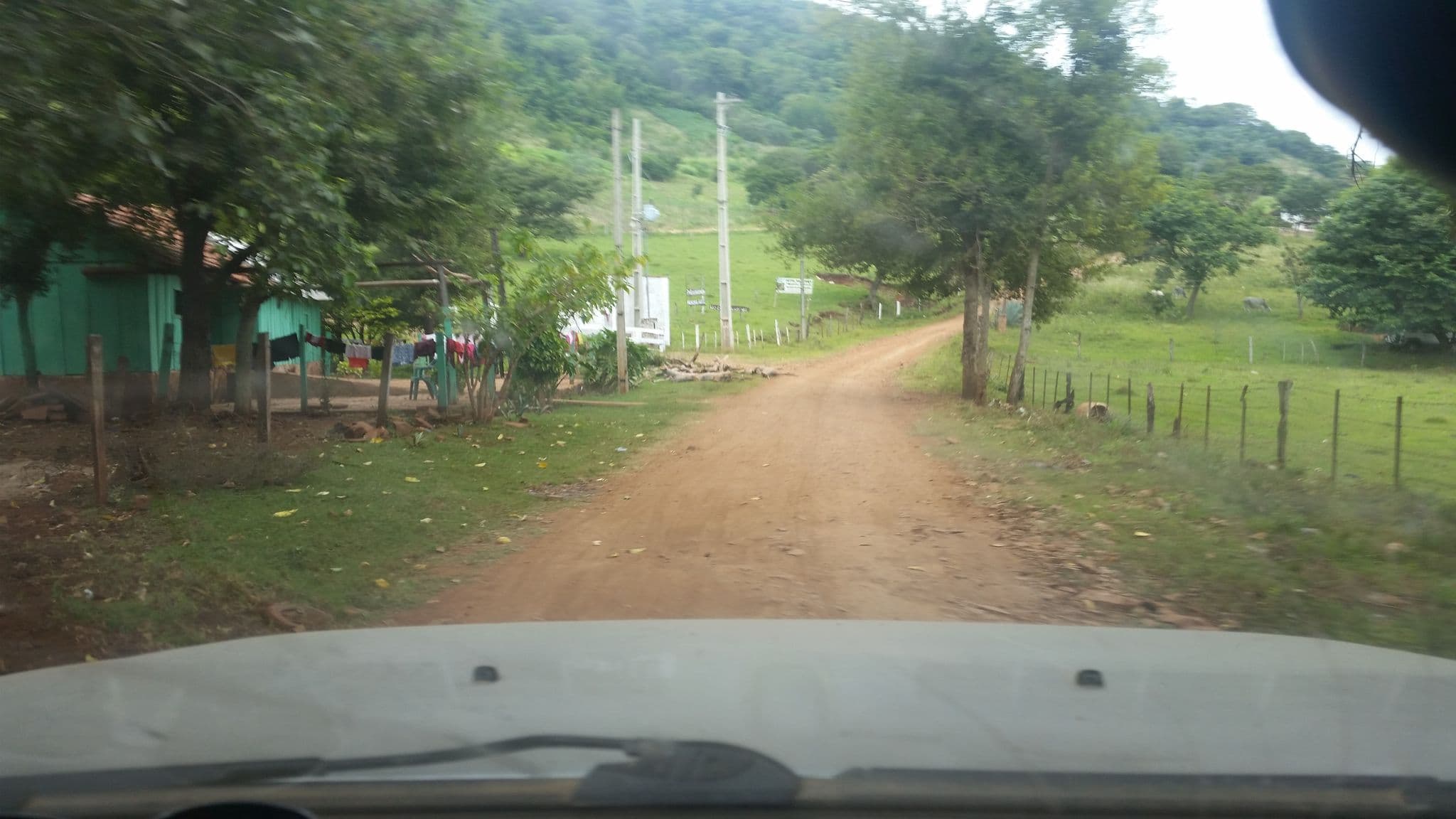 Street view near Mainumby Resort Hotel, Independencia — © mirasolera (CC BY-SA · Mapillary)