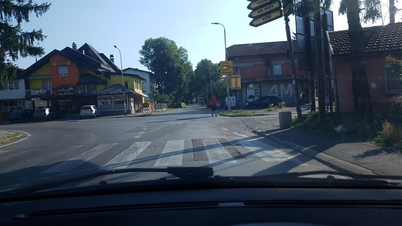 Street view near Hanka, Bihać — © mik007 (CC BY-SA · Mapillary)