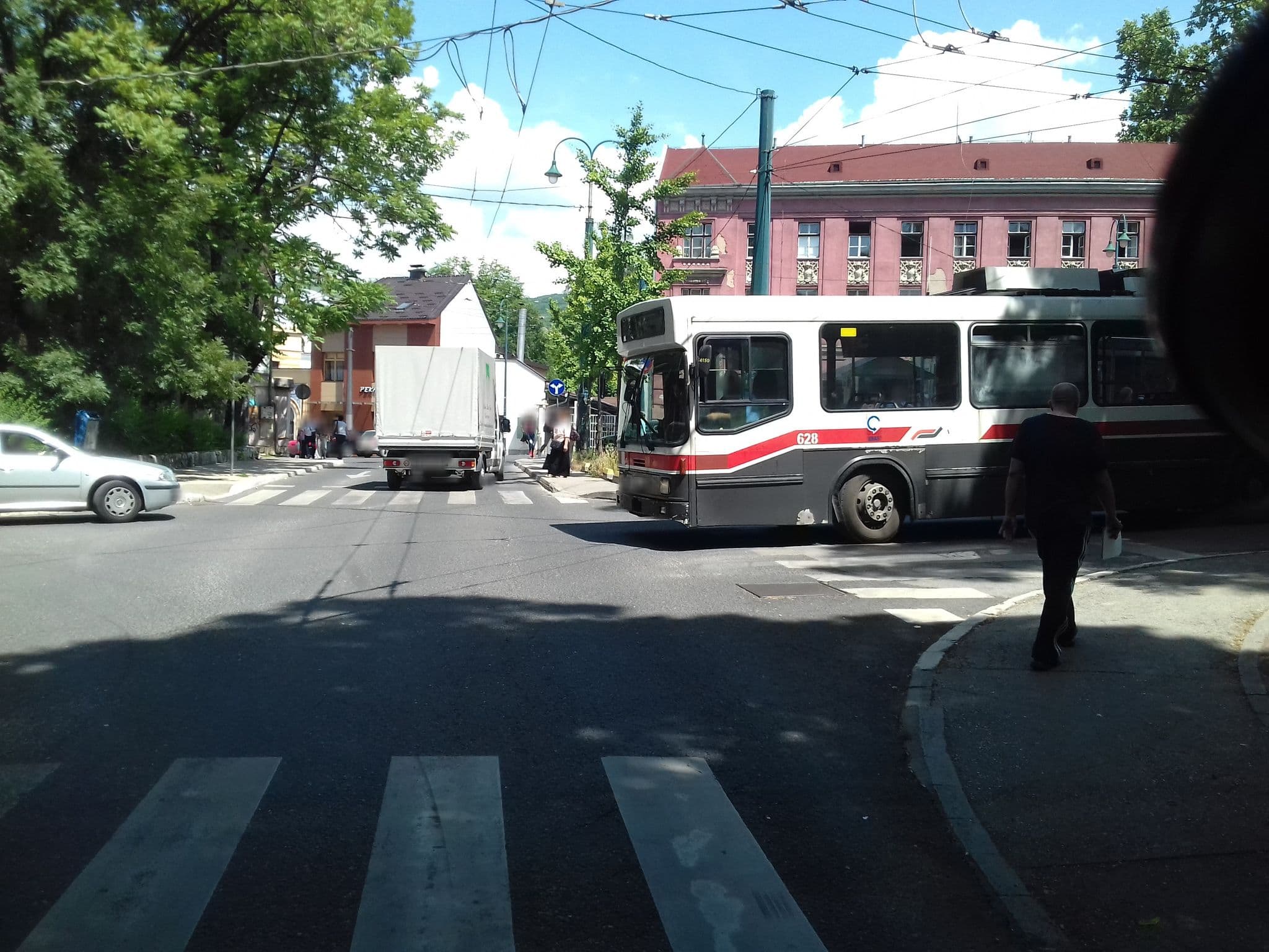 Street view near Studio Park, Kobilja Glava — © mcbih1 (CC BY-SA · Mapillary)