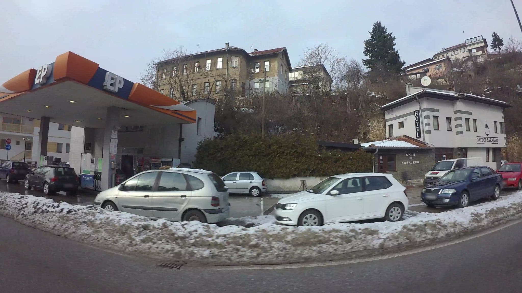 Street view near Hotel Emona, Kobilja Glava — © kaartcam (CC BY-SA · Mapillary)