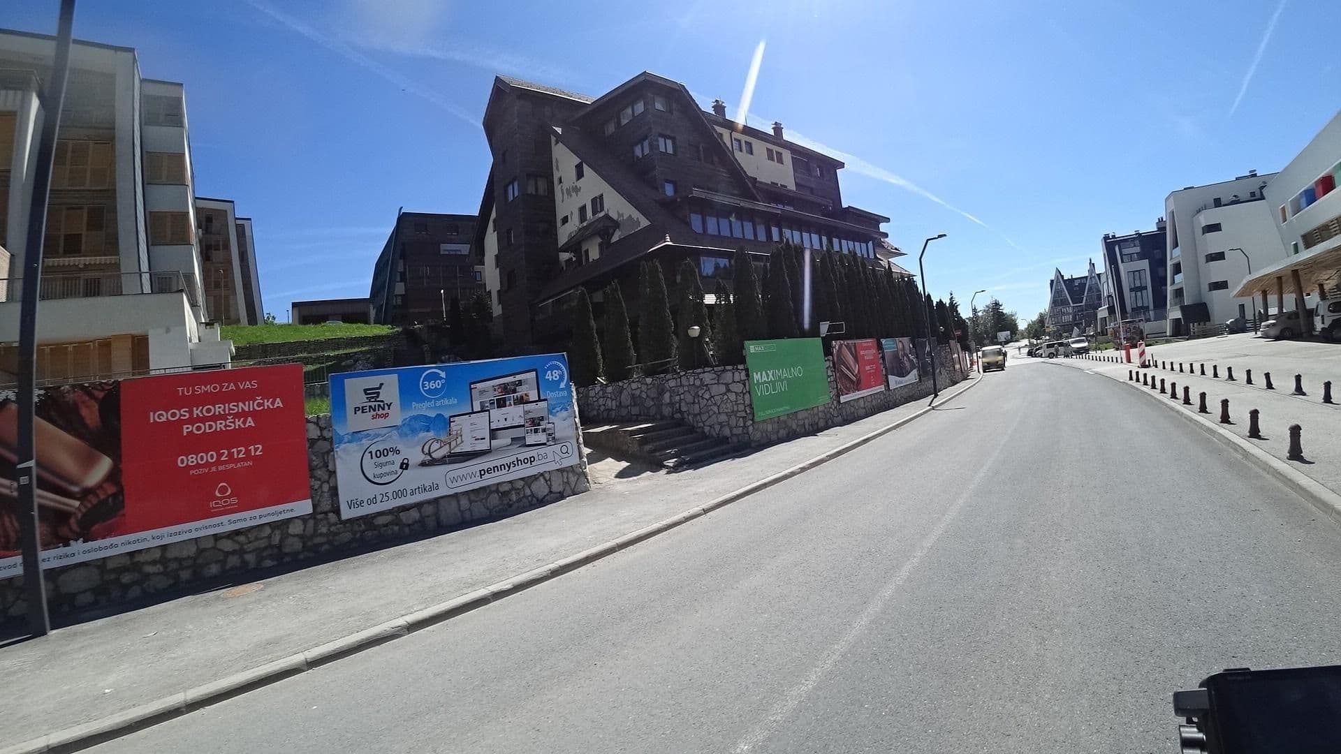 Street view near Hotel Han, Ilidža — © isvedic (CC BY-SA · Mapillary)