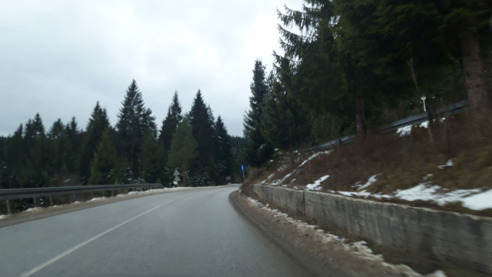 Street view near Forest Hotel & Restaurant, Koran — © lakatosvl (CC BY-SA · Mapillary)