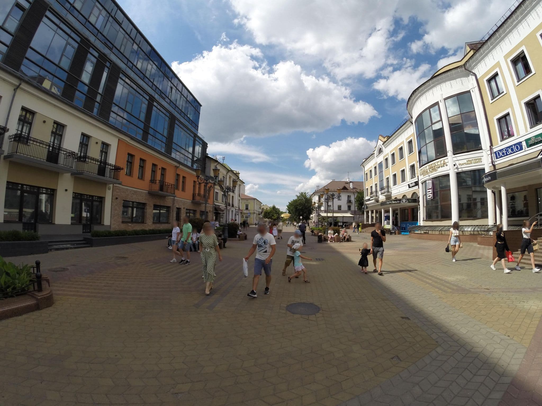 Street view near ТЦ «Didas Persia», Brest — © PesDyuck (CC BY-SA · Mapillary)