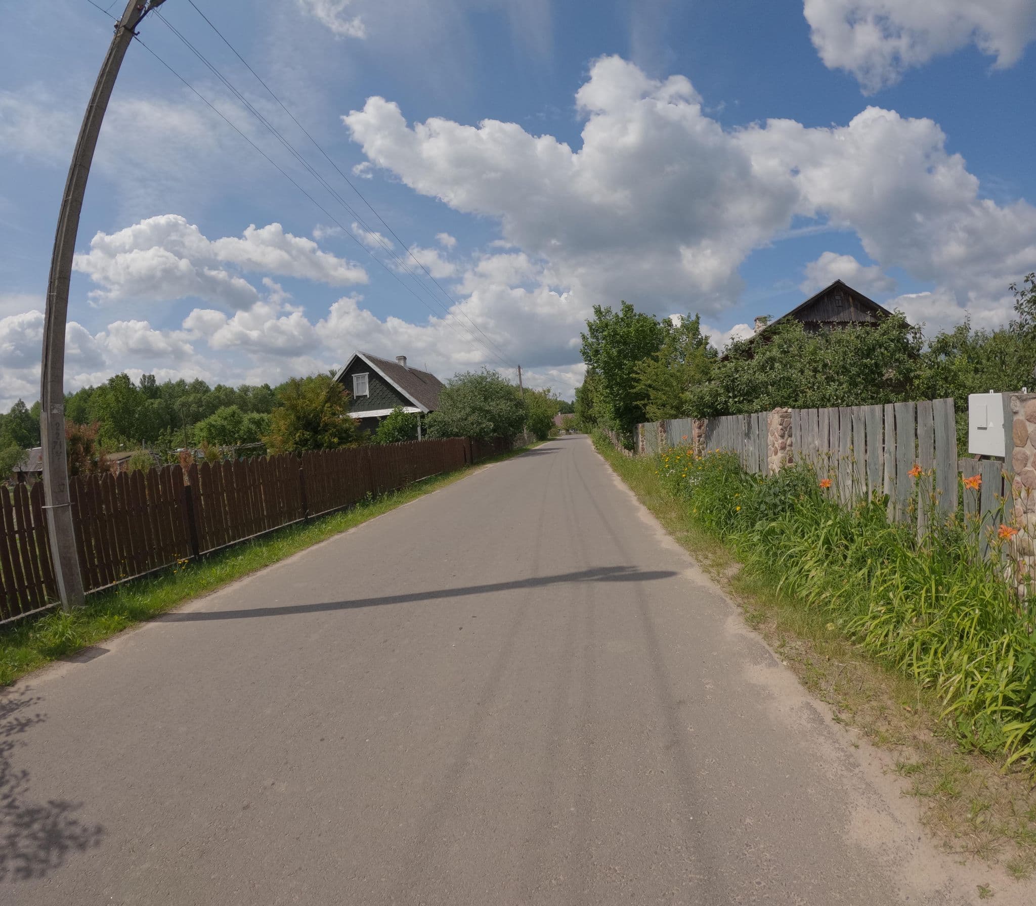 Street view near Polsky Mayontak Agrousadba, Kamyanyuki — © PesDyuck (CC BY-SA · Mapillary)