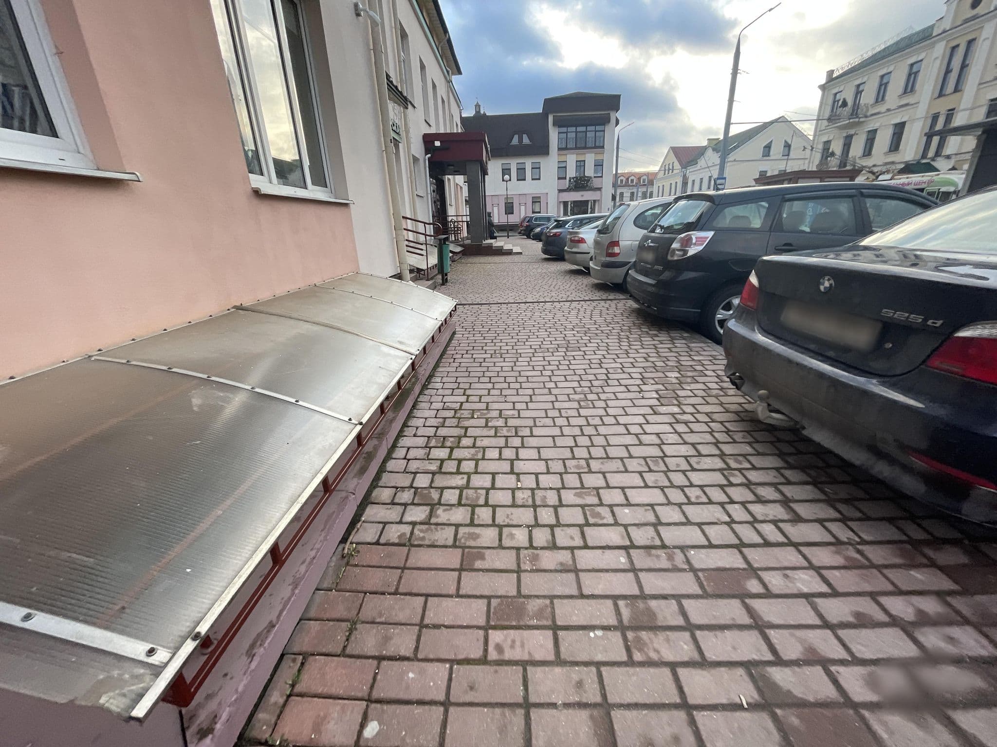 Street view near Гостиница "Славия", Hrodna — © 4004 (CC BY-SA · Mapillary)