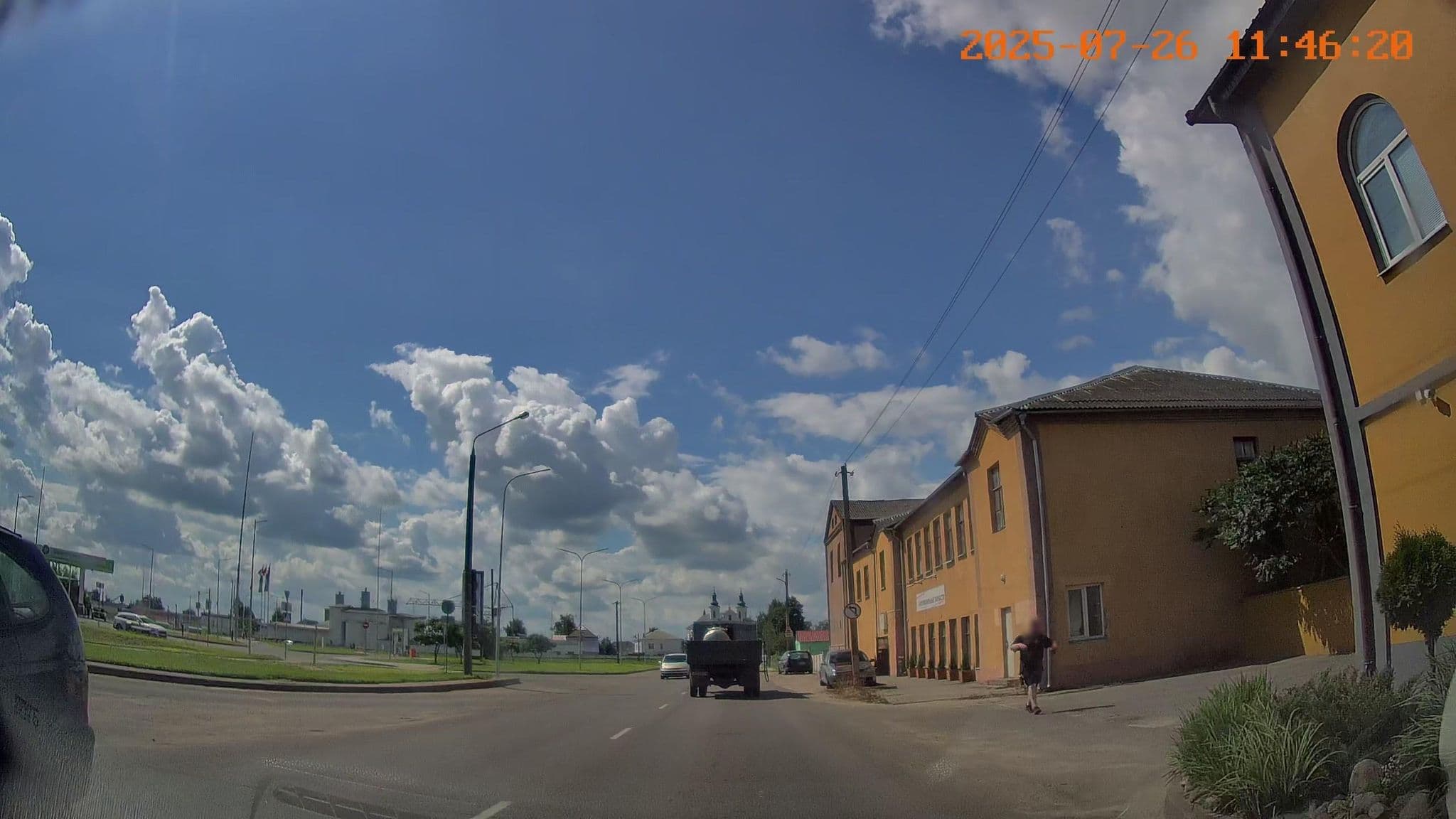 Street view near Гостиница Венеция, Slonim — © bdgwl (CC BY-SA · Mapillary)