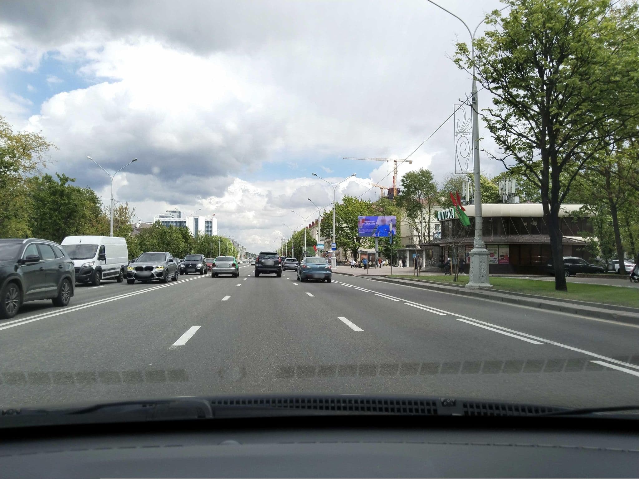 Street view near Гостиница-общежитие киностудии «Беларусьфiльм», Sonechny — © Yurikson (CC BY-SA · Mapillary)