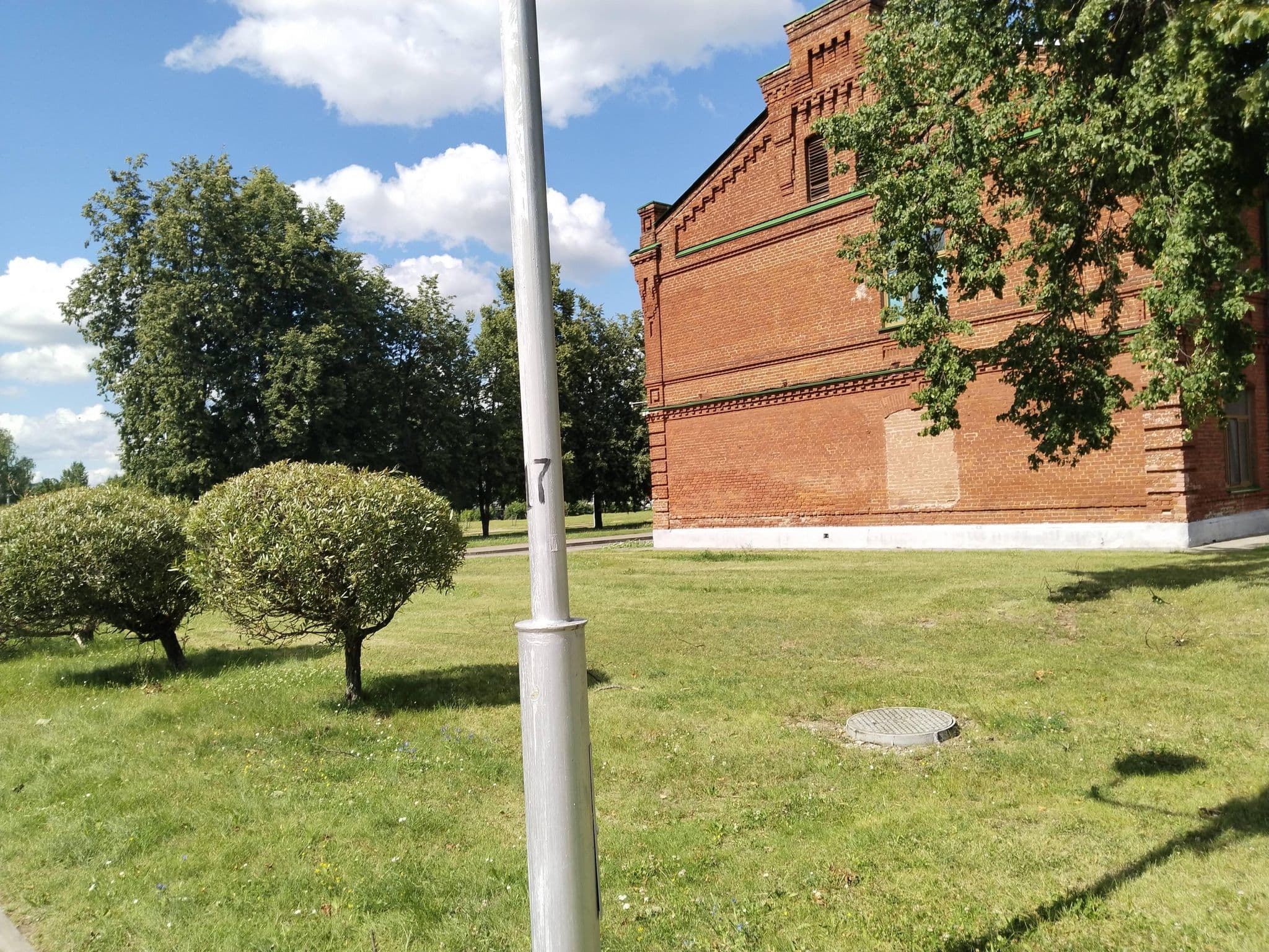 Street view near Гостевой Дом, Bobruysk — © Yurikson (CC BY-SA · Mapillary)