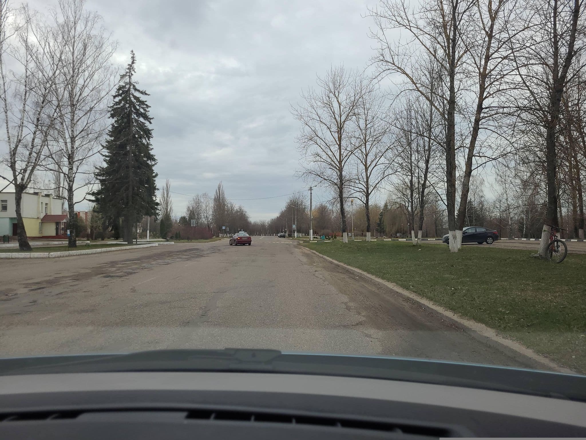 Street view near Гостиница «Лукомль», Novolukoml’ — © matsumi (CC BY-SA · Mapillary)
