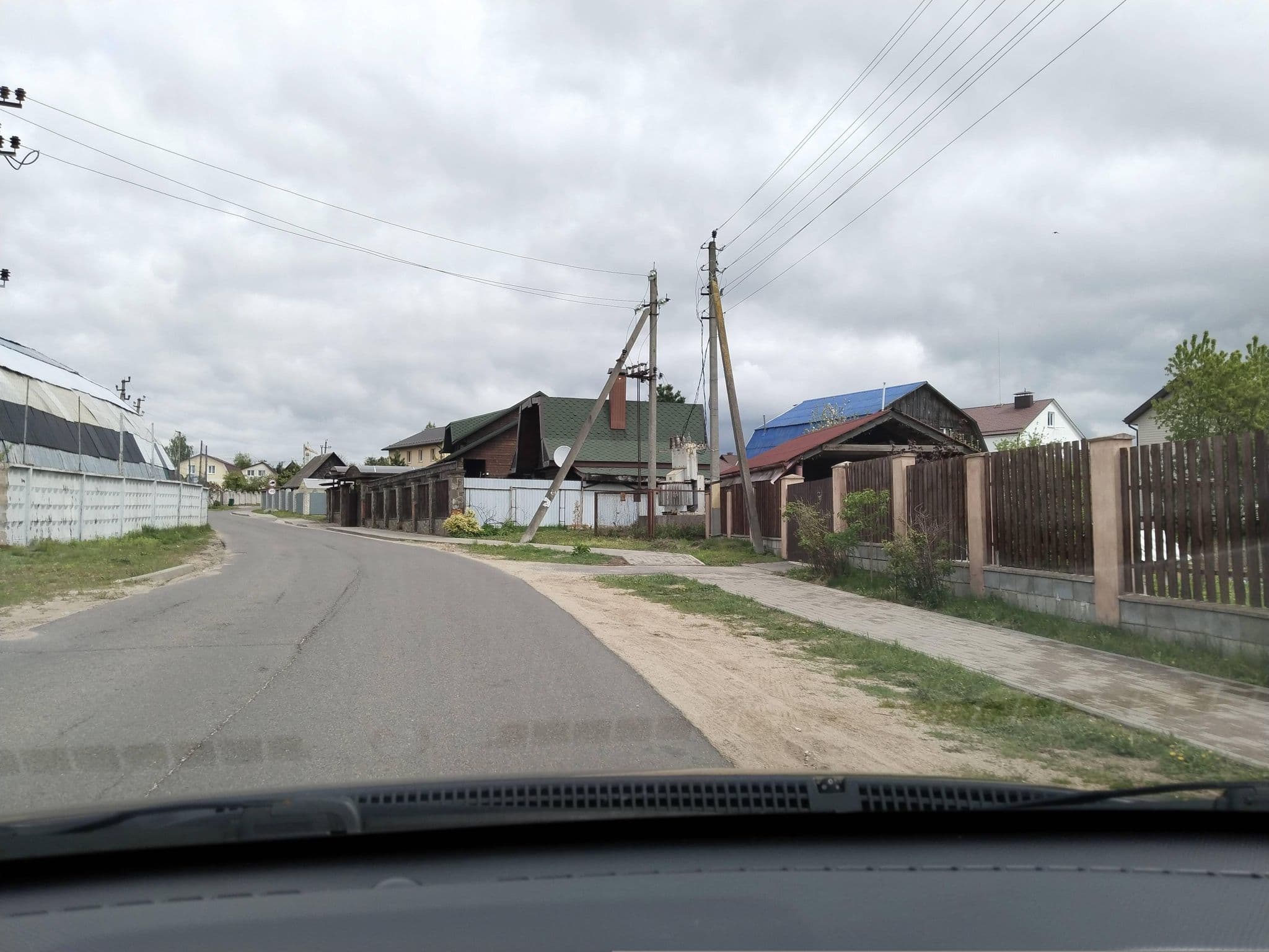Street view near Усадьба "Гостиный Дом", Borovlyany — © Yurikson (CC BY-SA · Mapillary)