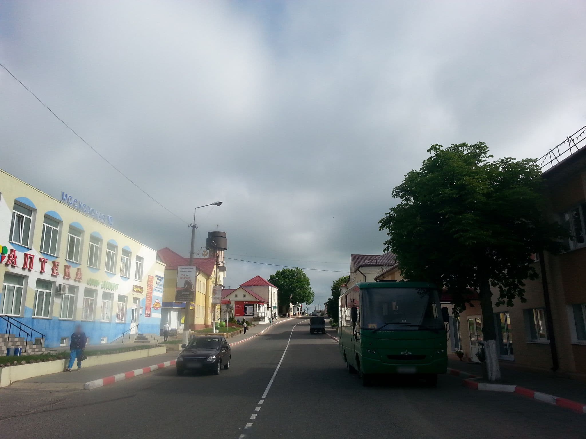 Street view near Гостиница Центральная, Hlybokaye — © alexrus (CC BY-SA · Mapillary)