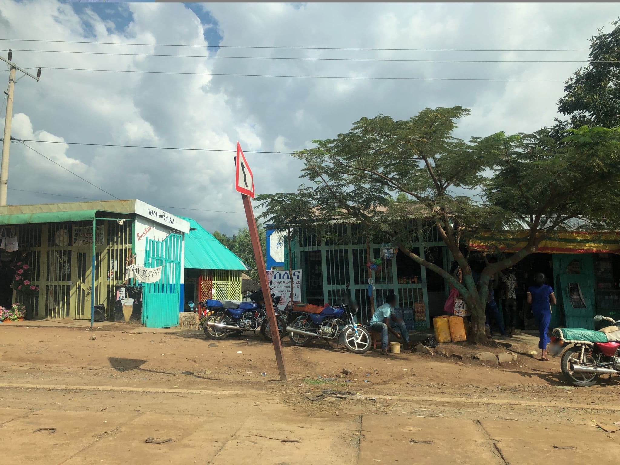 Street view near Nassa Hotel, Bako — © mtnbiker (CC BY-SA · Mapillary)