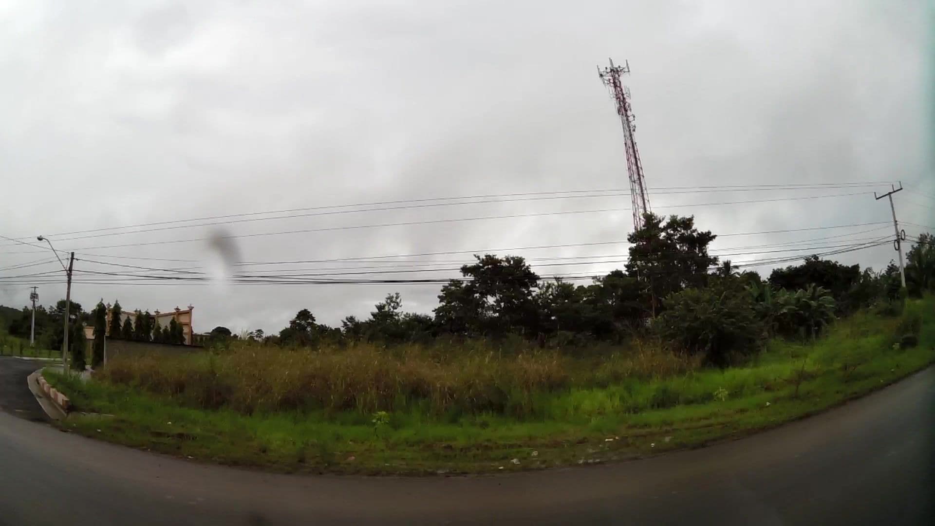 Street view near Beverly Hill's Garden, El Uvito — © kaartcam (CC BY-SA · Mapillary)