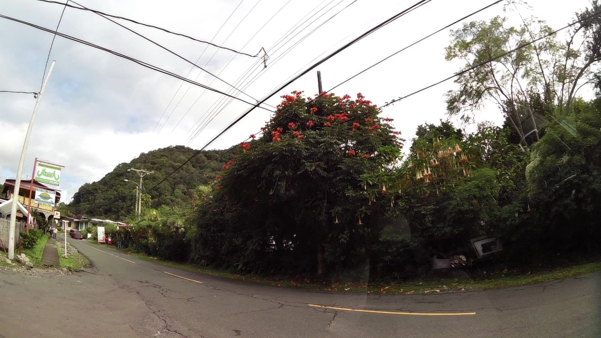 Street view near Hostal Nomba, Boquete — © kaartcam (CC BY-SA · Mapillary)