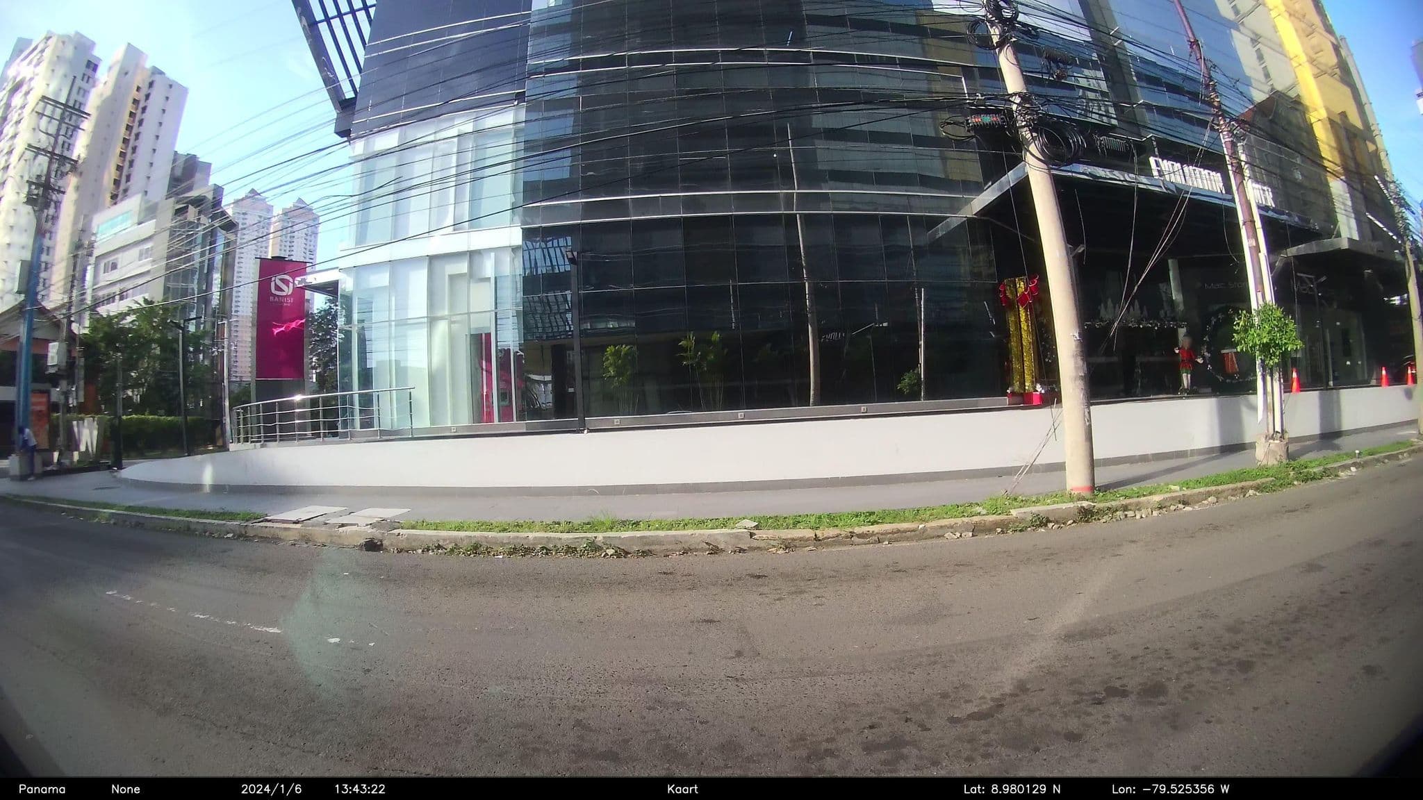 Street view near Wet Deck, Panama City — © kaart_2 (CC BY-SA · Mapillary)