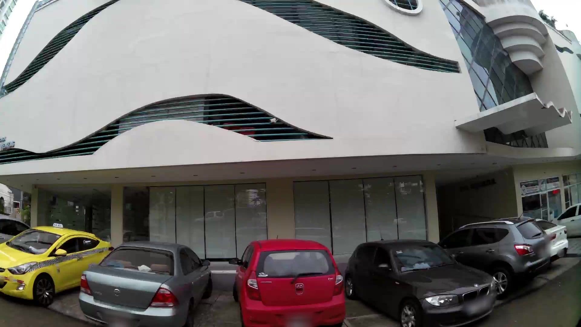 Street view near Hostal Casa 33, Curundú — © kaartcam (CC BY-SA · Mapillary)
