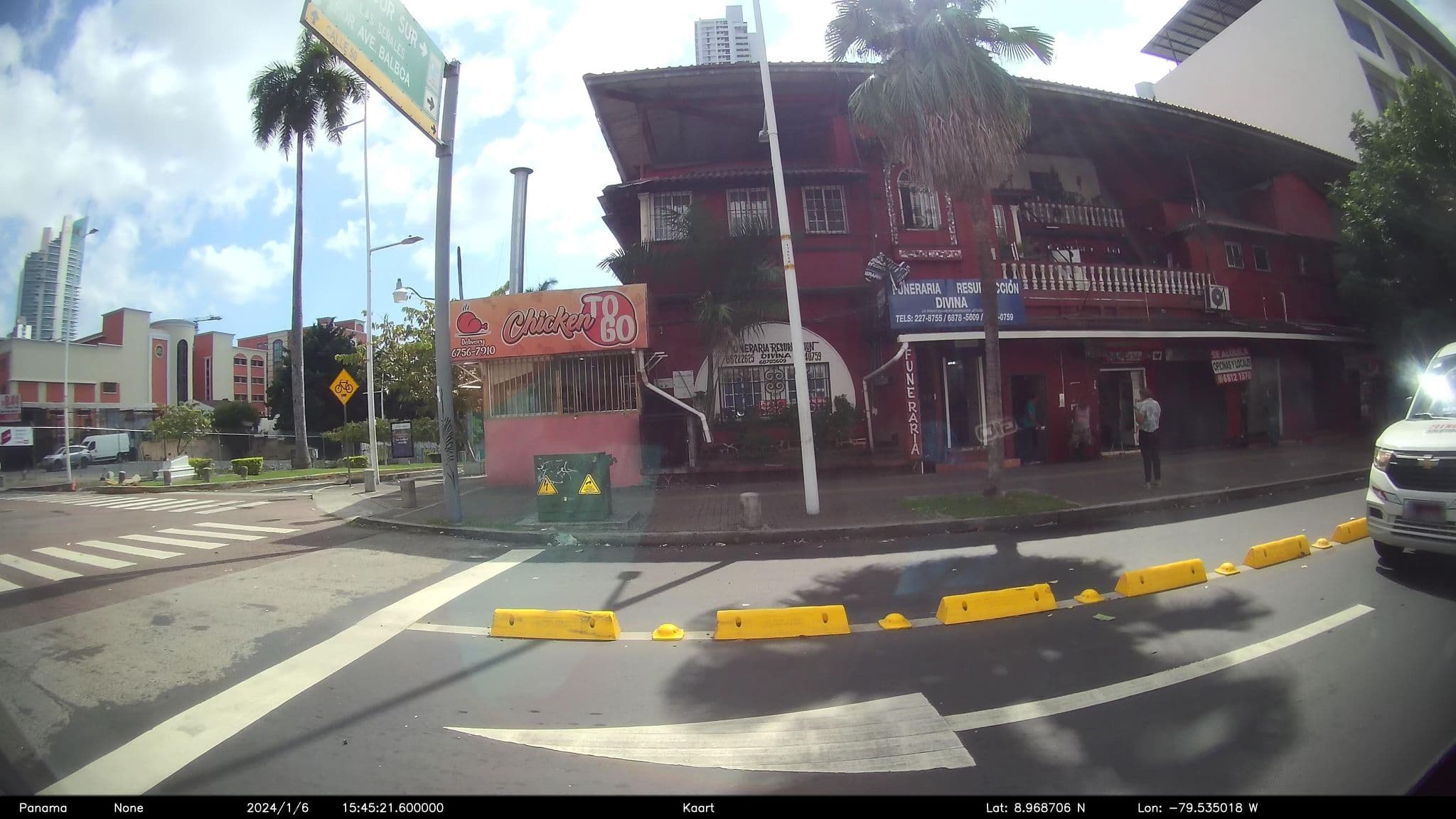 Street view near Noritas Hostel, Curundú — © kaart_2 (CC BY-SA · Mapillary)
