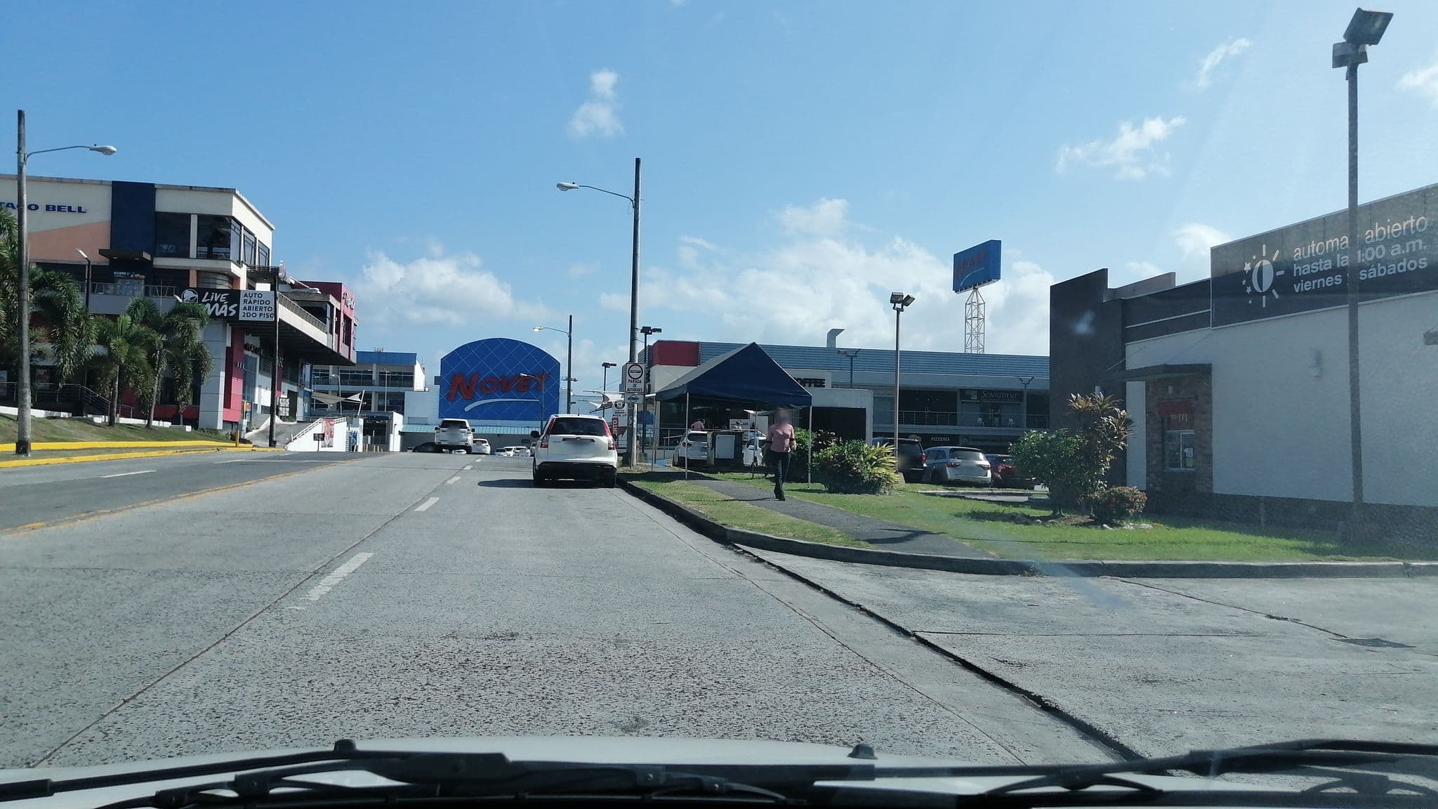 Street view near Lopez Kingdom, Río Abajo — © gondola (CC BY-SA · Mapillary)