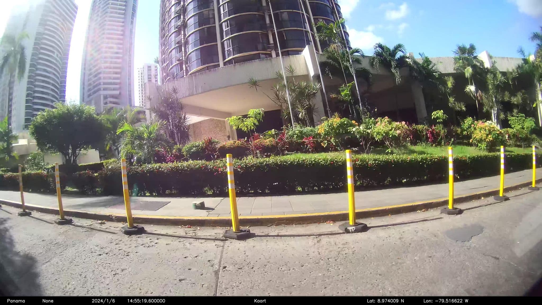 Street view near Hotel Plaza Paitilla Inn, Panama City — © kaart_2 (CC BY-SA · Mapillary)