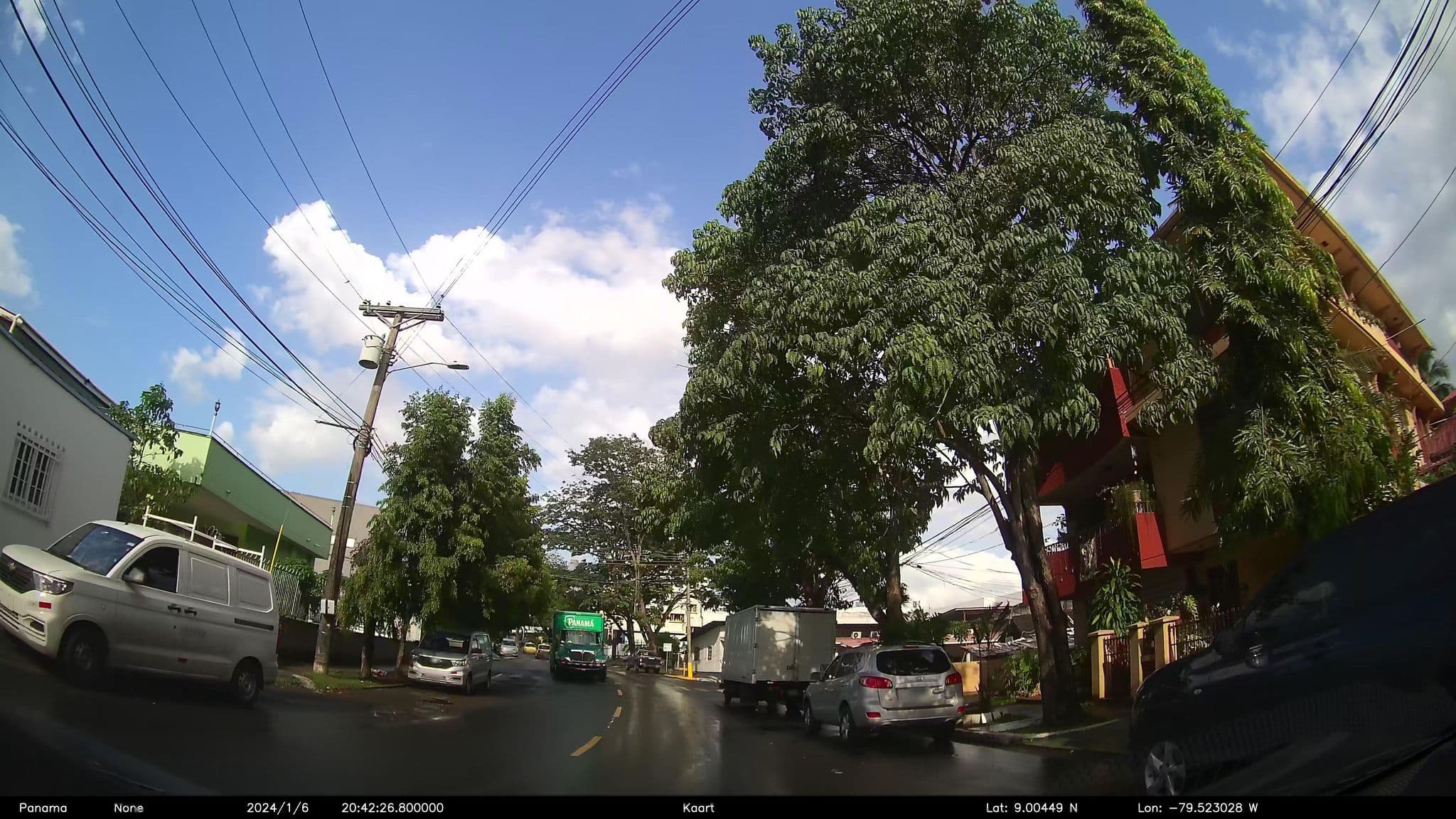 Street view near Lavandería Wet Clean, Panama City — © kaart_2 (CC BY-SA · Mapillary)
