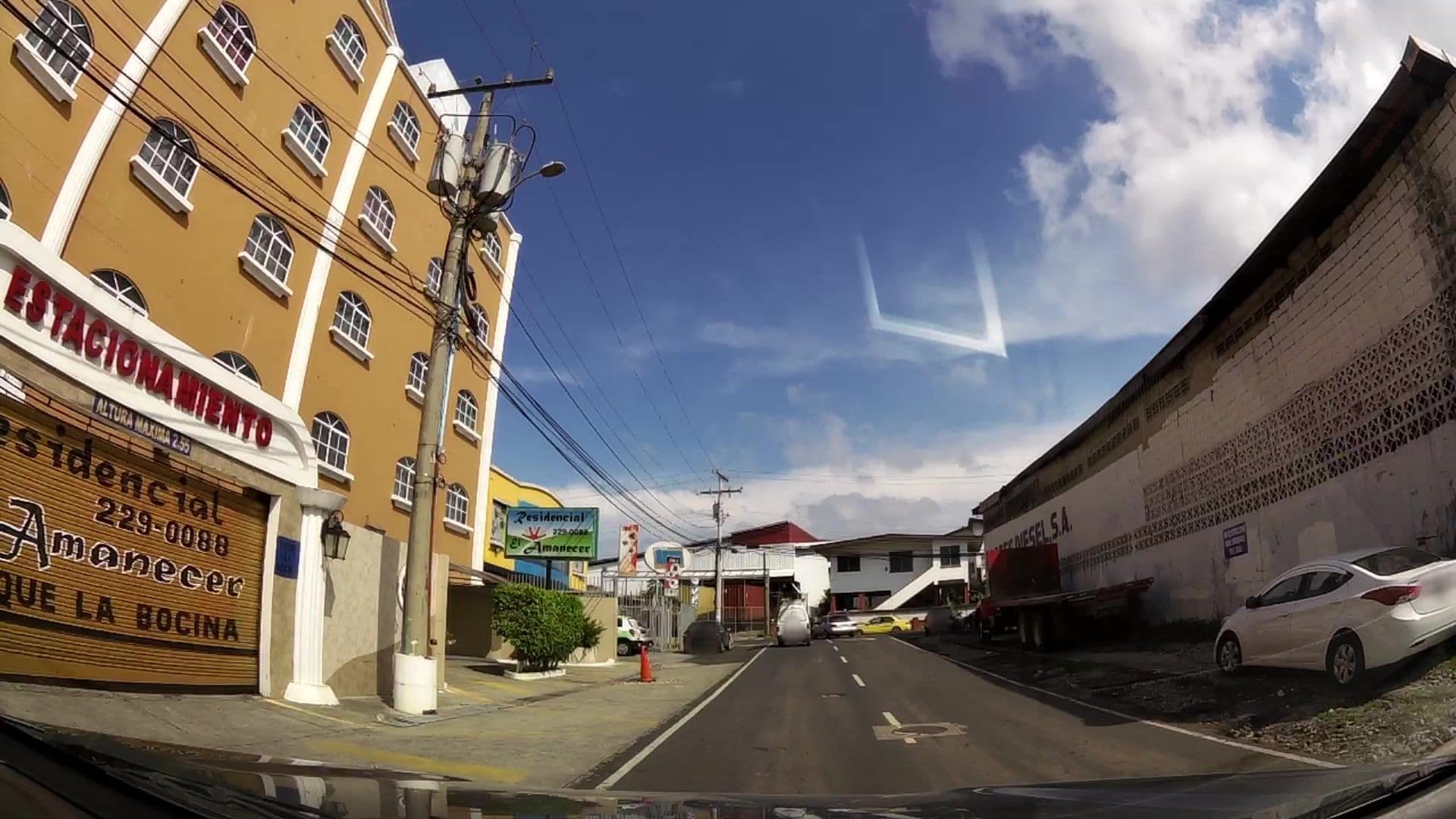 Street view near Residencial El Amanecer, Panama City — © kaartcam (CC BY-SA · Mapillary)
