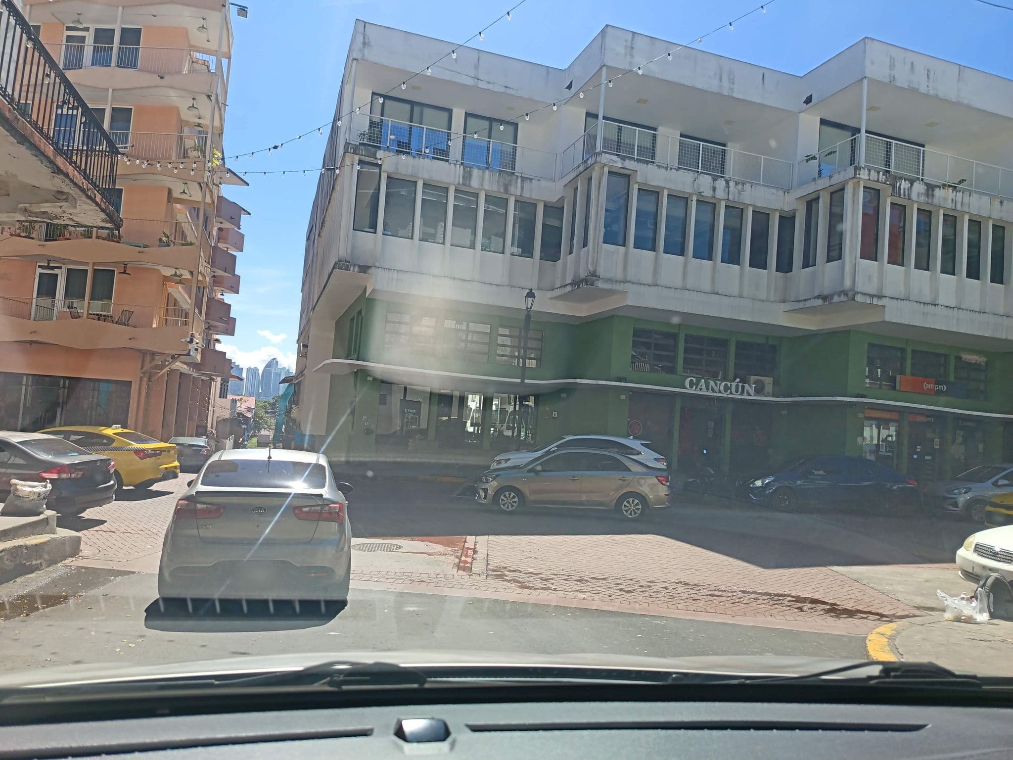 Street view near La Moderna Luxury Apartments, San Felipe — © edward (CC BY-SA · Mapillary)