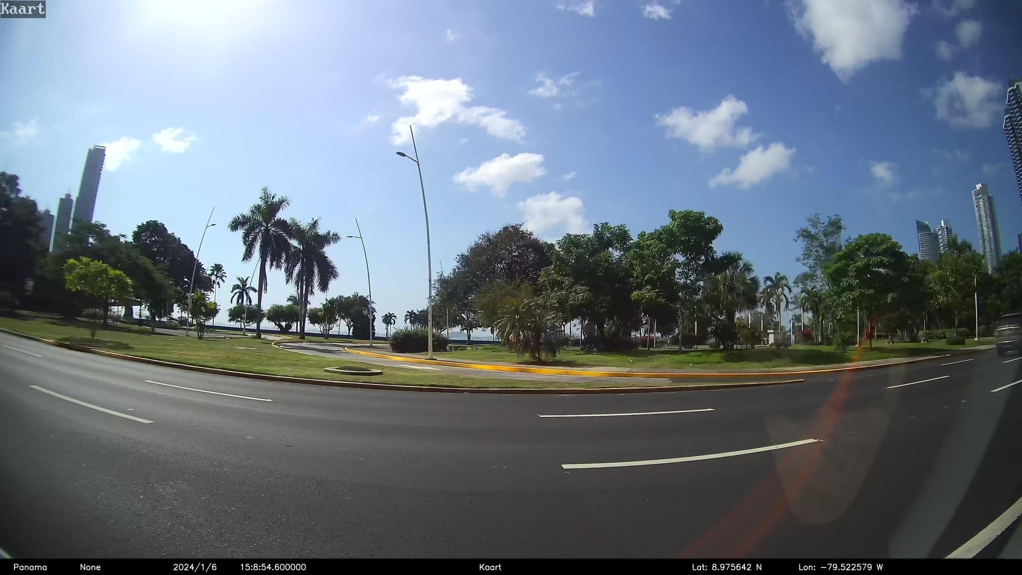 Street view near hilton balboa, Panama City — © kaart_2 (CC BY-SA · Mapillary)