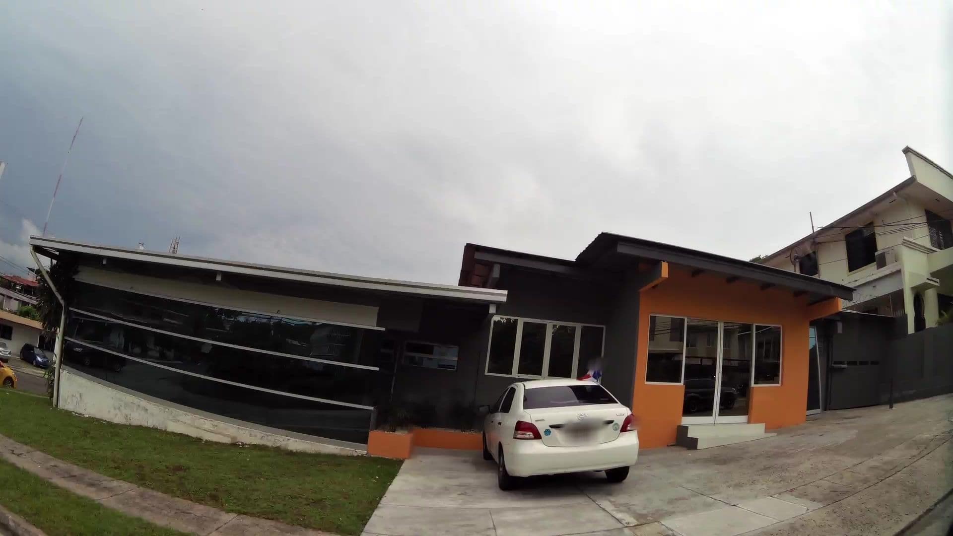 Street view near Mochilla & Art Hostal, Panama City — © kaartcam (CC BY-SA · Mapillary)