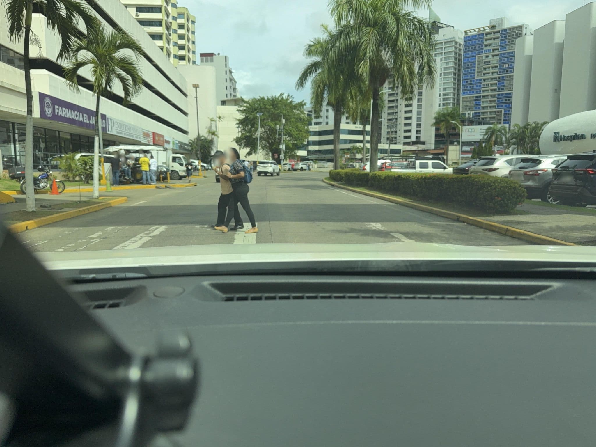 Street view near Nivel 48 Hard Rock Hotel, Panama City — © Factoz (CC BY-SA · Mapillary)