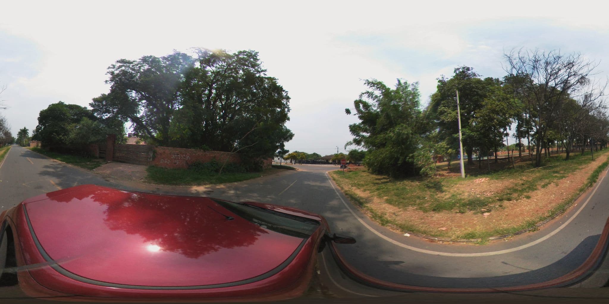 Street view near Hostel Casa de Anel, Ypacarai — © solcaceresf (CC BY-SA · Mapillary)