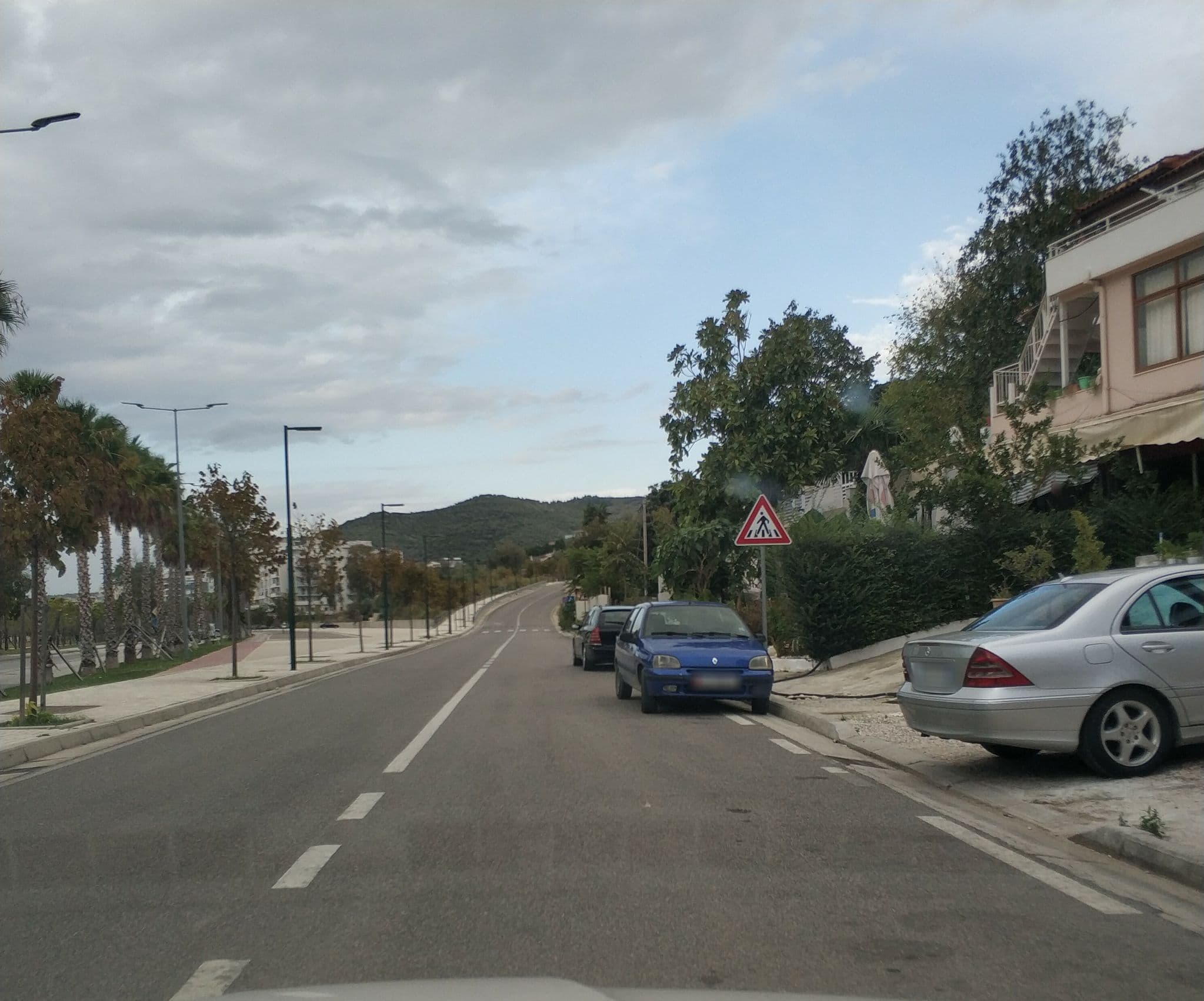 Street view near Seaview te Shero, Vlorë — © freddouhelk (CC BY-SA · Mapillary)