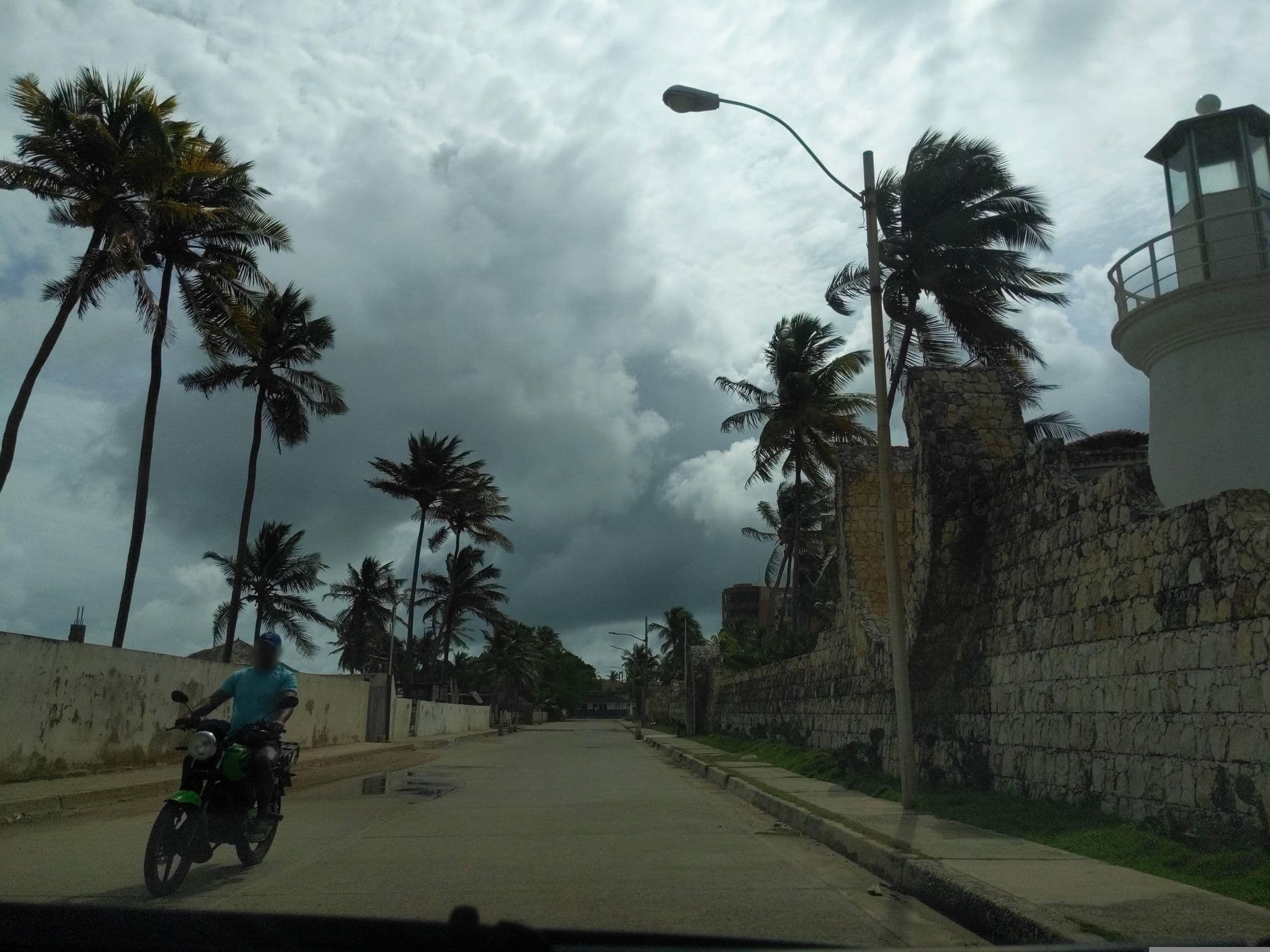 Street view near Islalinda Hotel Boutique, Chichiriviche — © morrocoyvolador (CC BY-SA · Mapillary)
