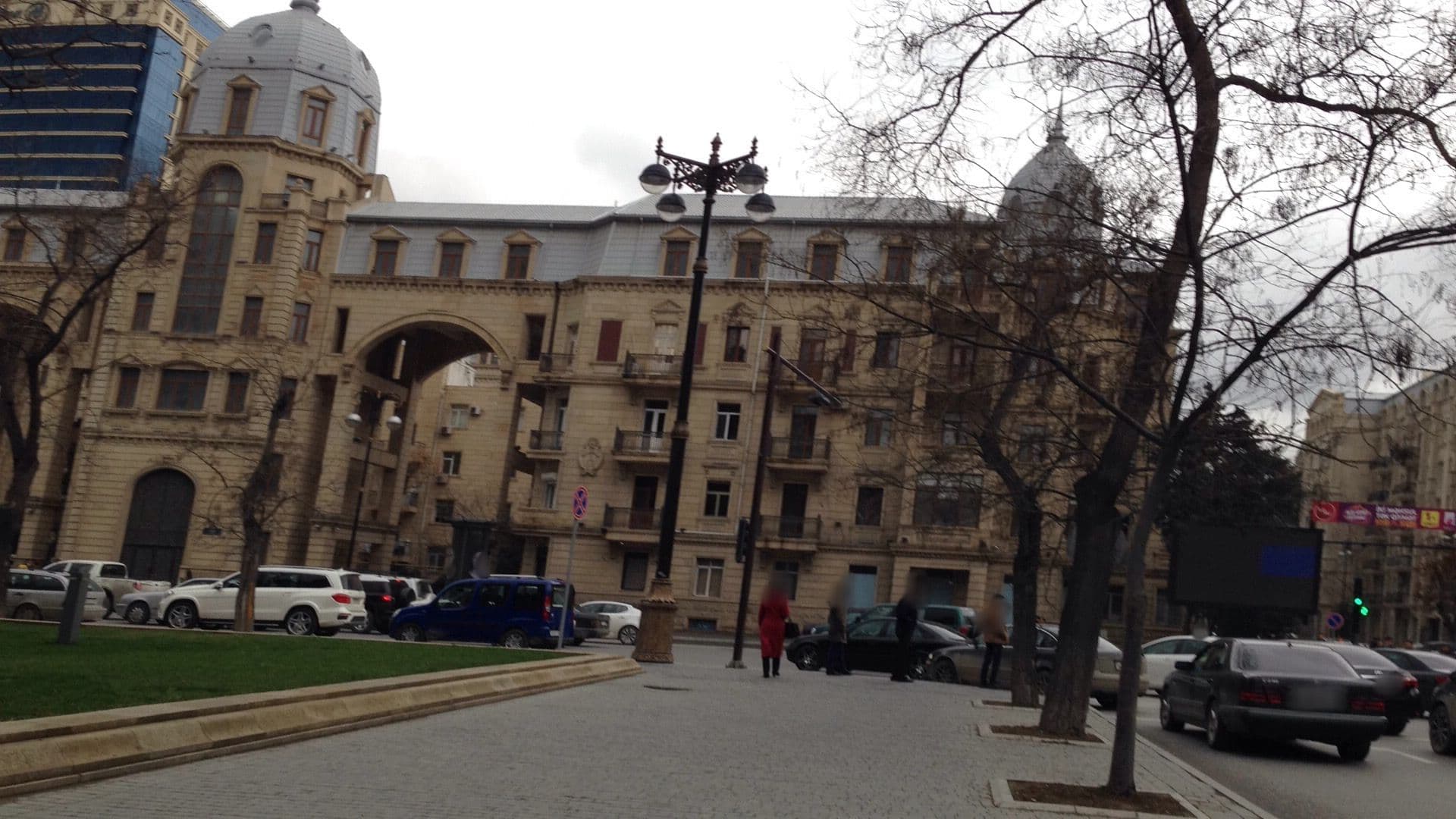 Street view near Domino Otel, Baku — © geomapper69 (CC BY-SA · Mapillary)