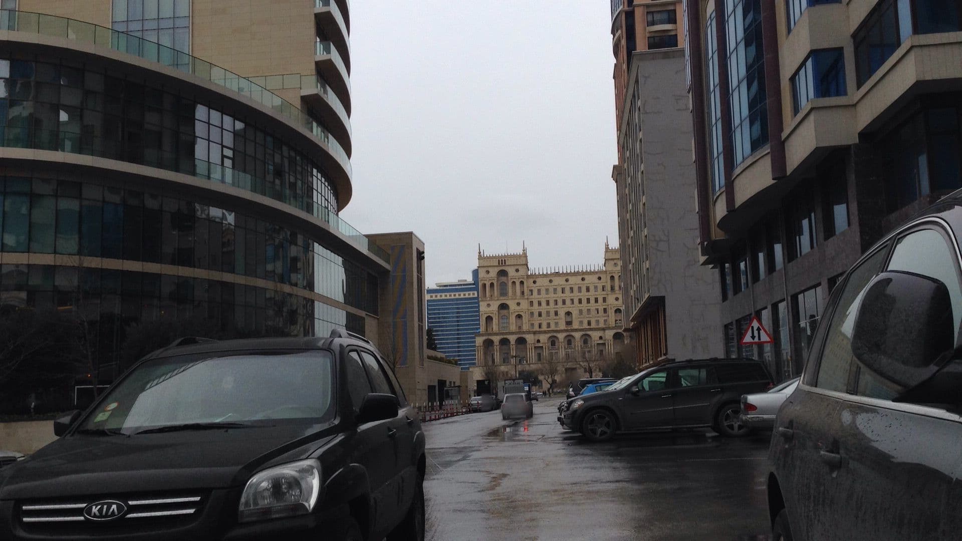 Street view near JW Marriott Absheron Baku, Baku — © geomapper69 (CC BY-SA · Mapillary)