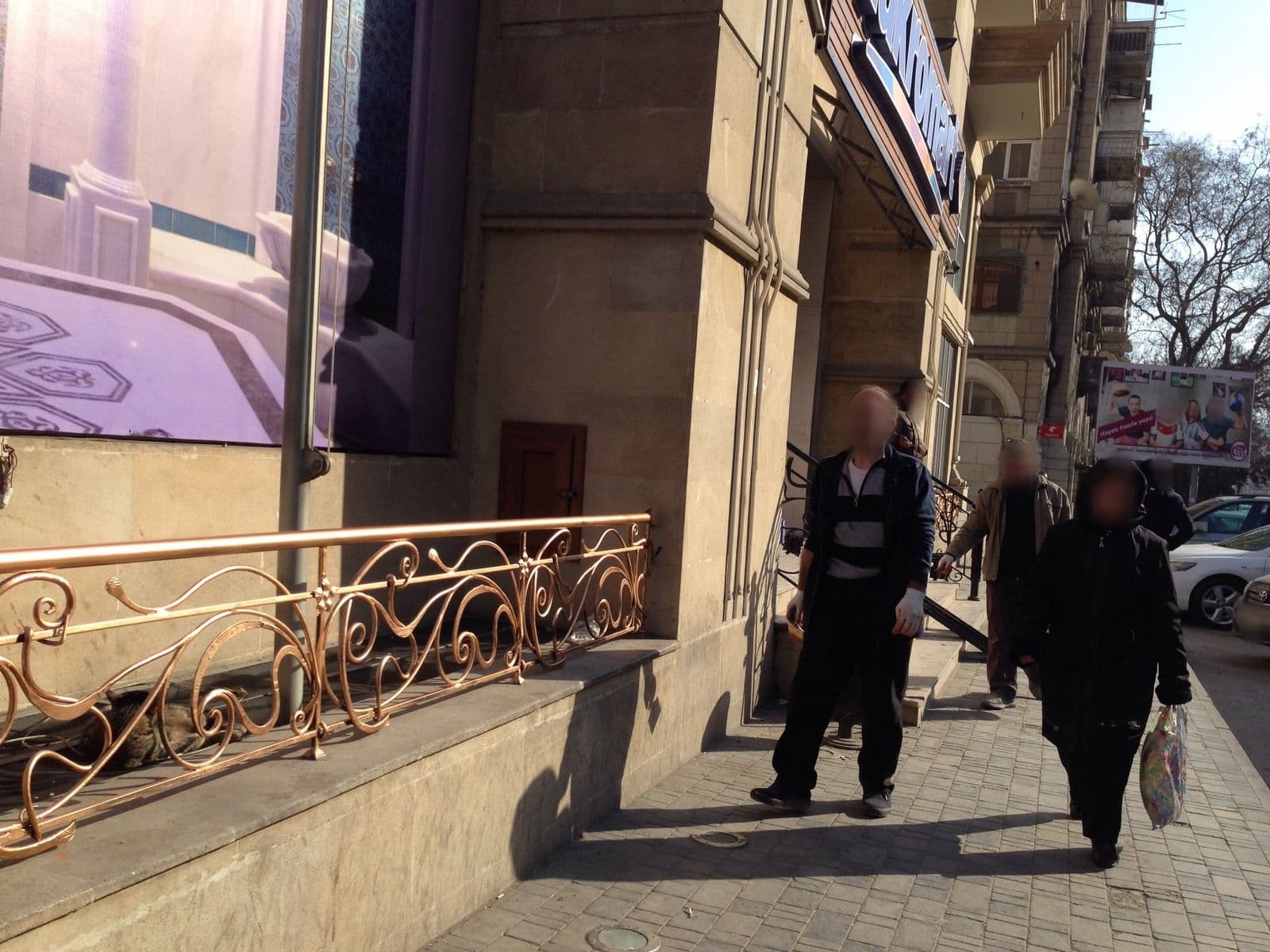 Street view near MONTinn hotel, Baku — © geomapper69 (CC BY-SA · Mapillary)