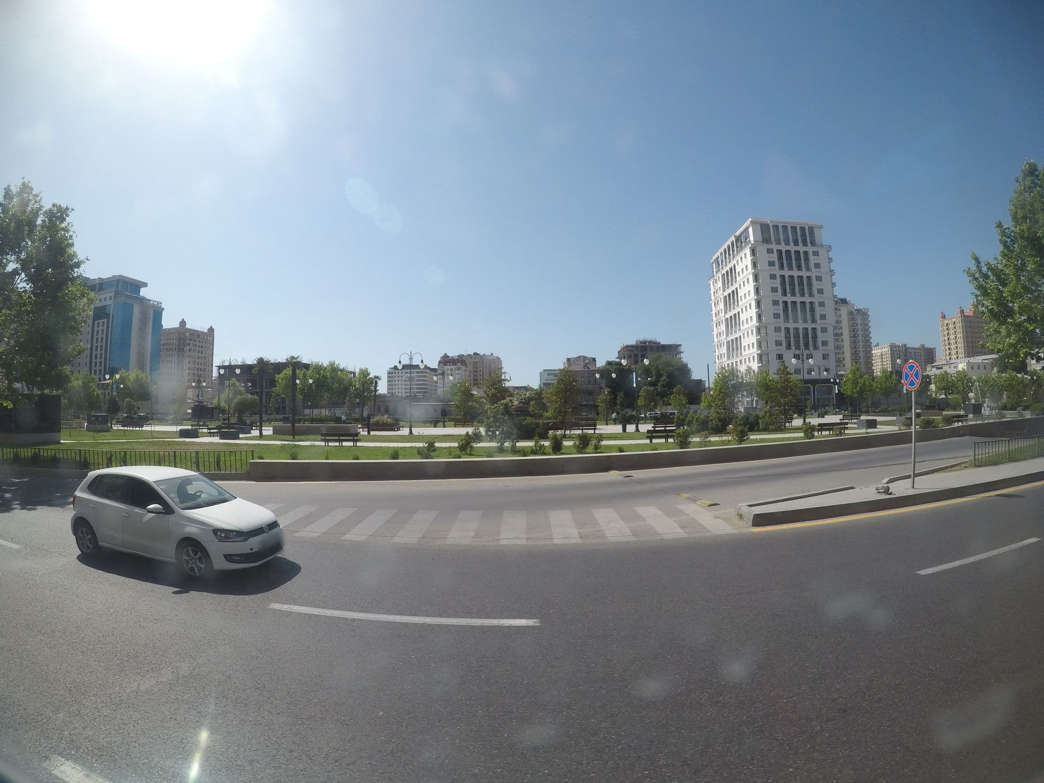 Street view near Courtyard by Marriott Baku, Badamdar — © westbam (CC BY-SA · Mapillary)