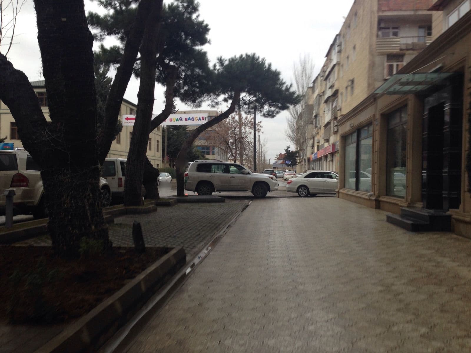 Street view near Metro City Hotel Pool & Sauna, Baku — © geomapper69 (CC BY-SA · Mapillary)