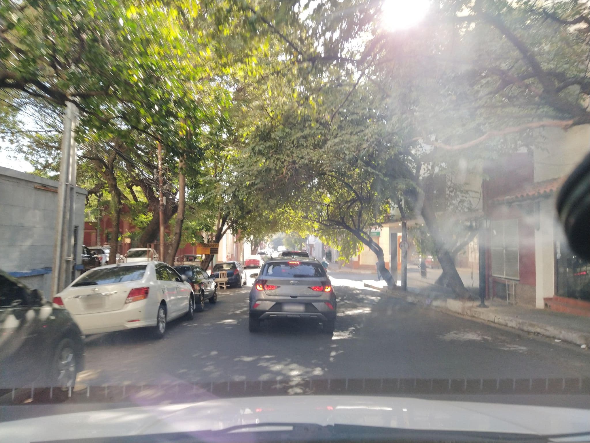 Street view near Excelsior Inn, Asunción — © jjorrge (CC BY-SA · Mapillary)