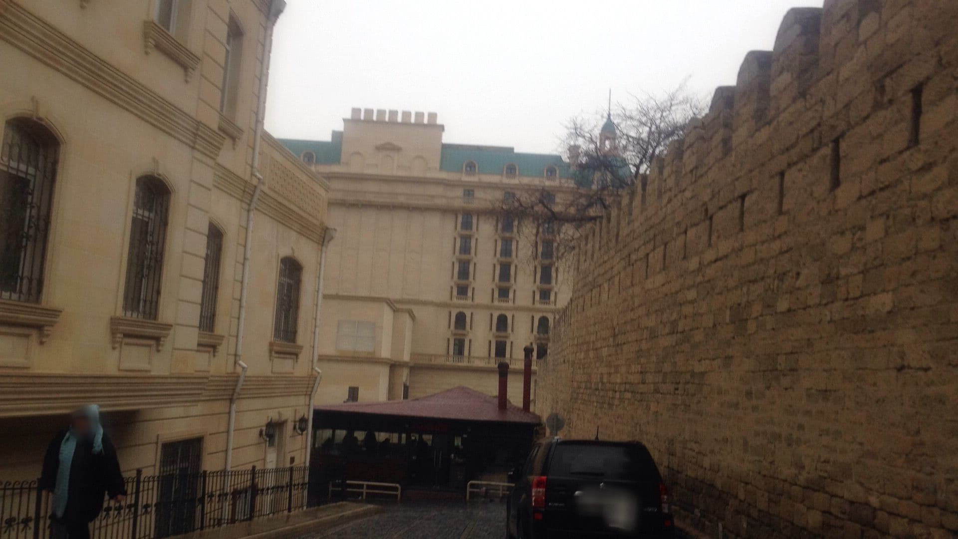 Street view near Old Gates Hotel, Badamdar — © geomapper69 (CC BY-SA · Mapillary)