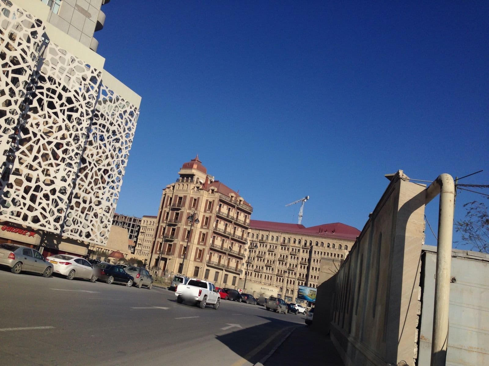Street view near Alison Hotel, Baku — © geomapper69 (CC BY-SA · Mapillary)