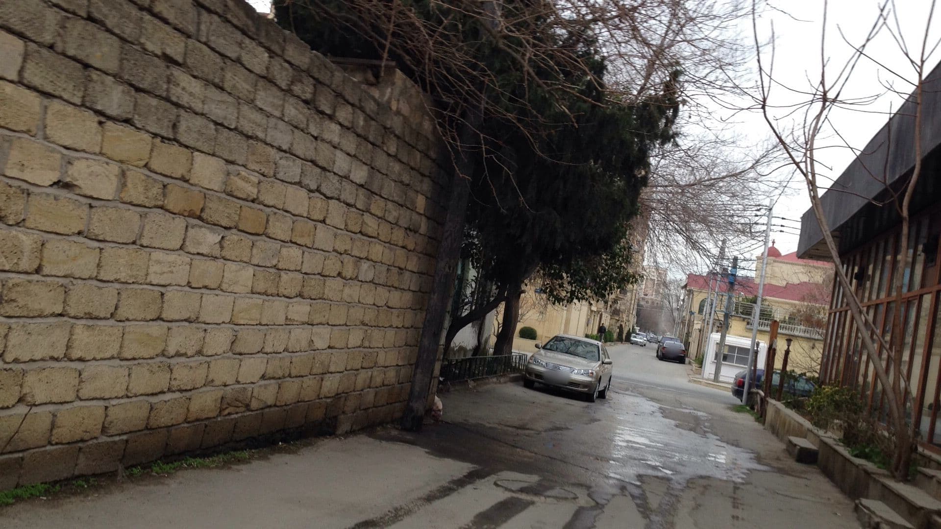 Street view near Mokhtar Villa, Baku — © geomapper69 (CC BY-SA · Mapillary)