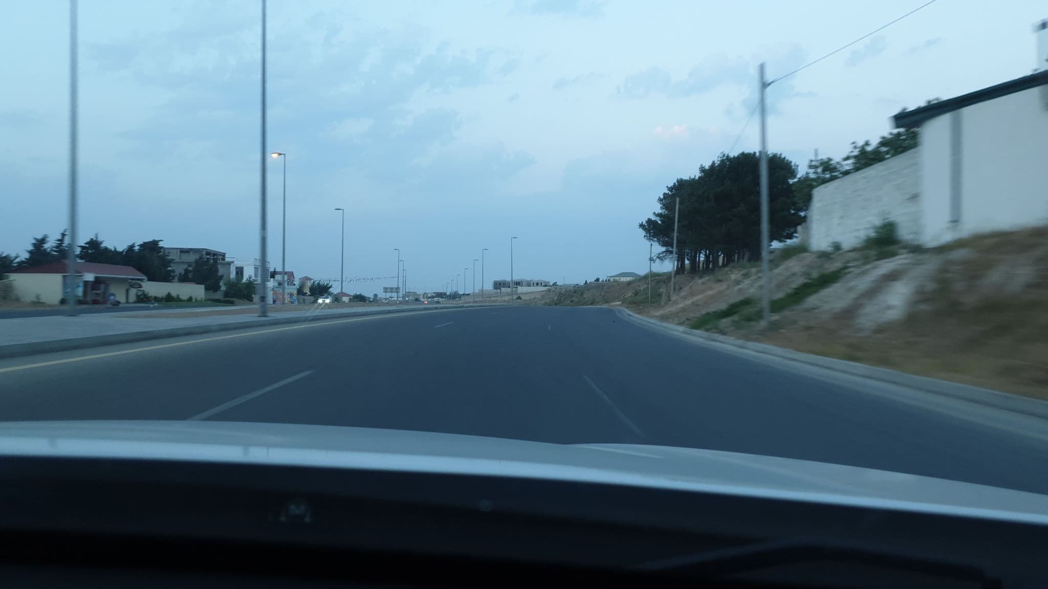 Street view near Sea Breeze Resort, Nardaran — © voland87 (CC BY-SA · Mapillary)