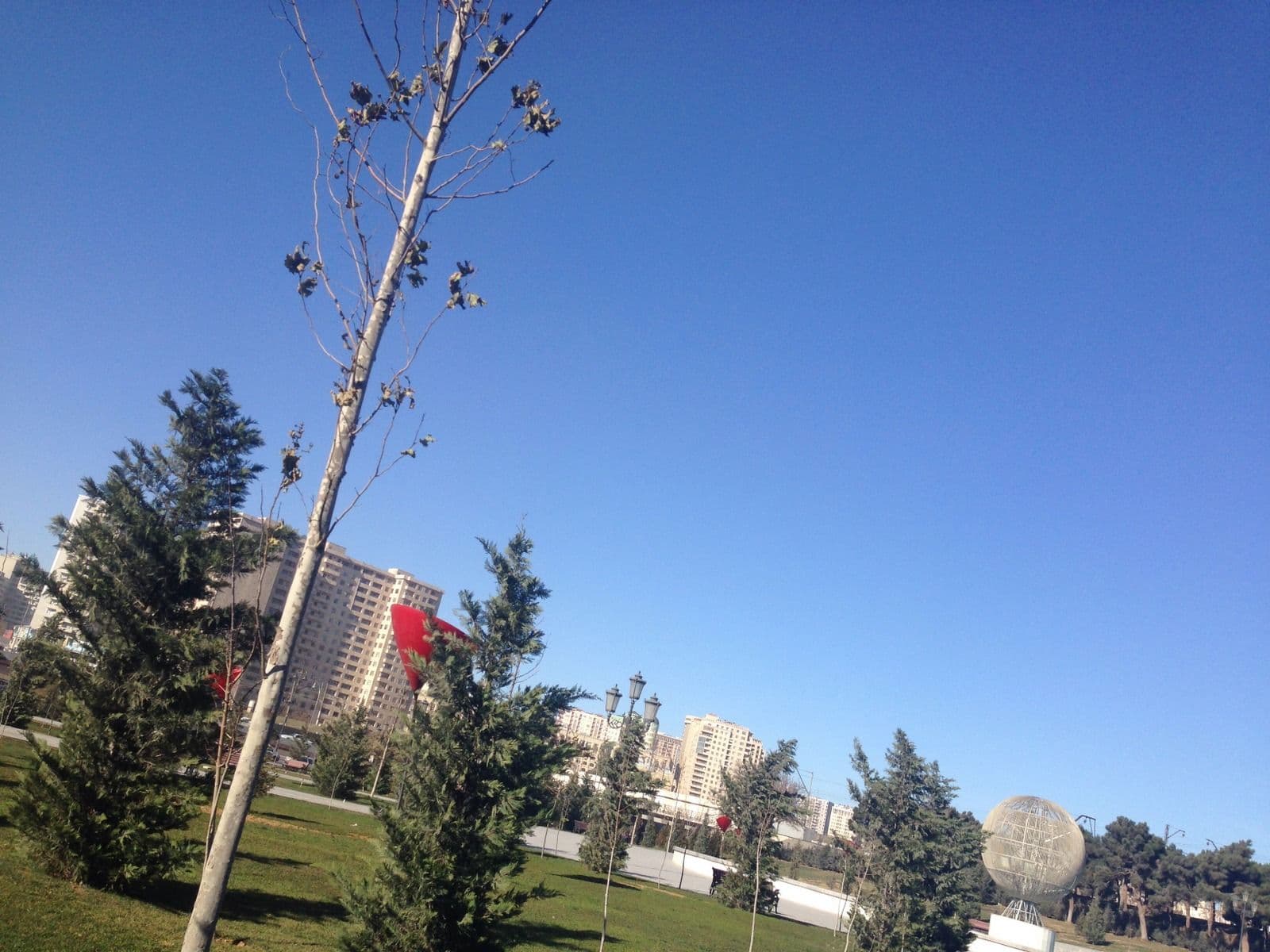 Street view near Bakü, Baku — © geomapper69 (CC BY-SA · Mapillary)