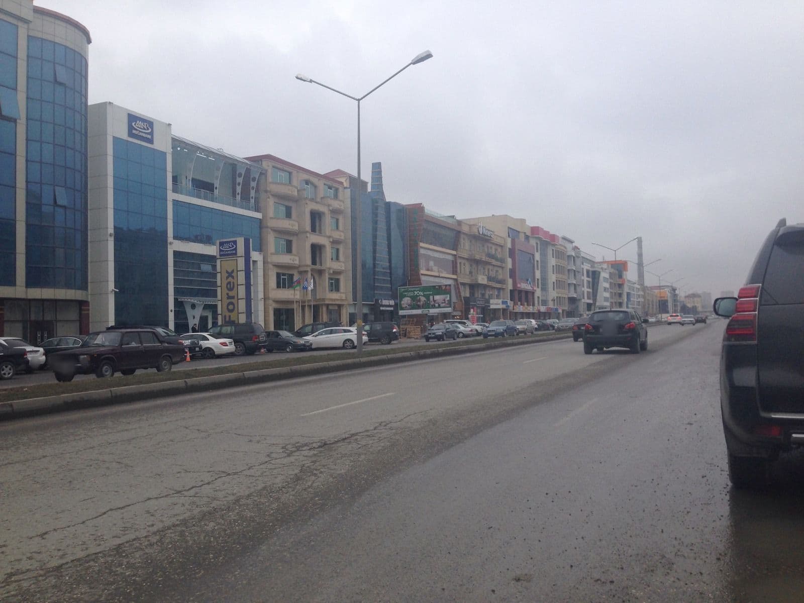 Street view near Amara Hotel, Baku — © geomapper69 (CC BY-SA · Mapillary)