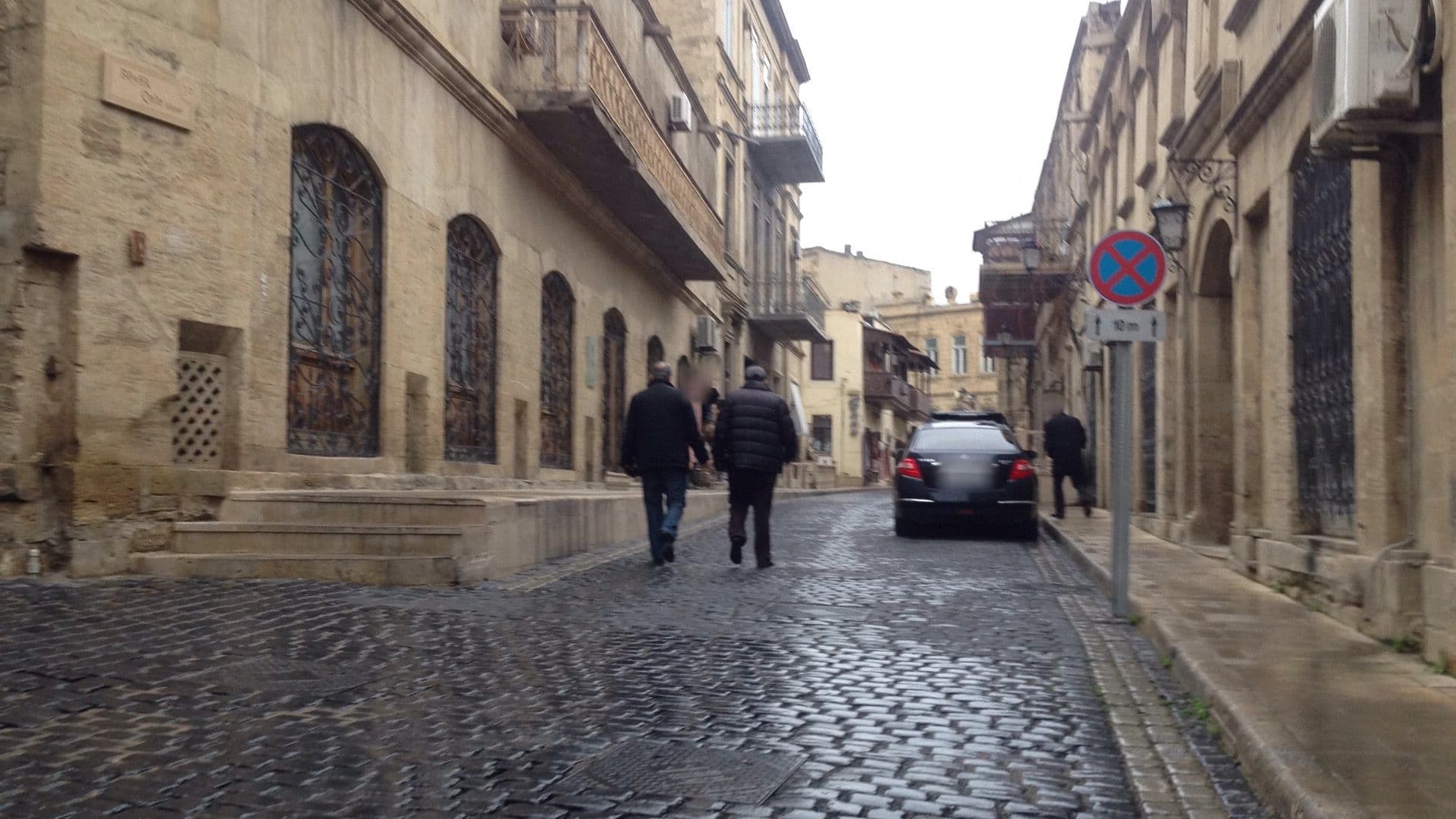 Street view near Old Castle Boutique Hotel, Badamdar — © geomapper69 (CC BY-SA · Mapillary)