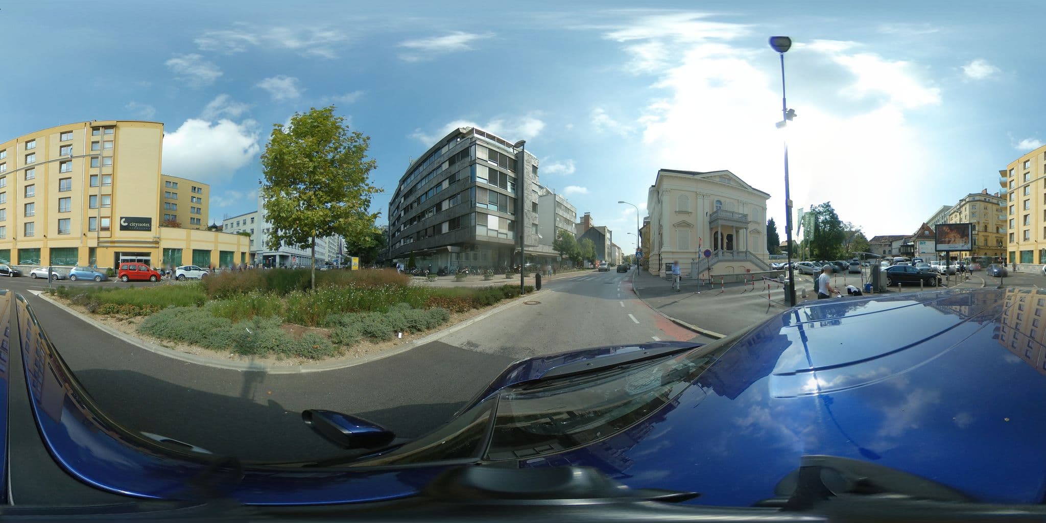Street view near England Pub, Ljubljana — © javiersanp (CC BY-SA · Mapillary)