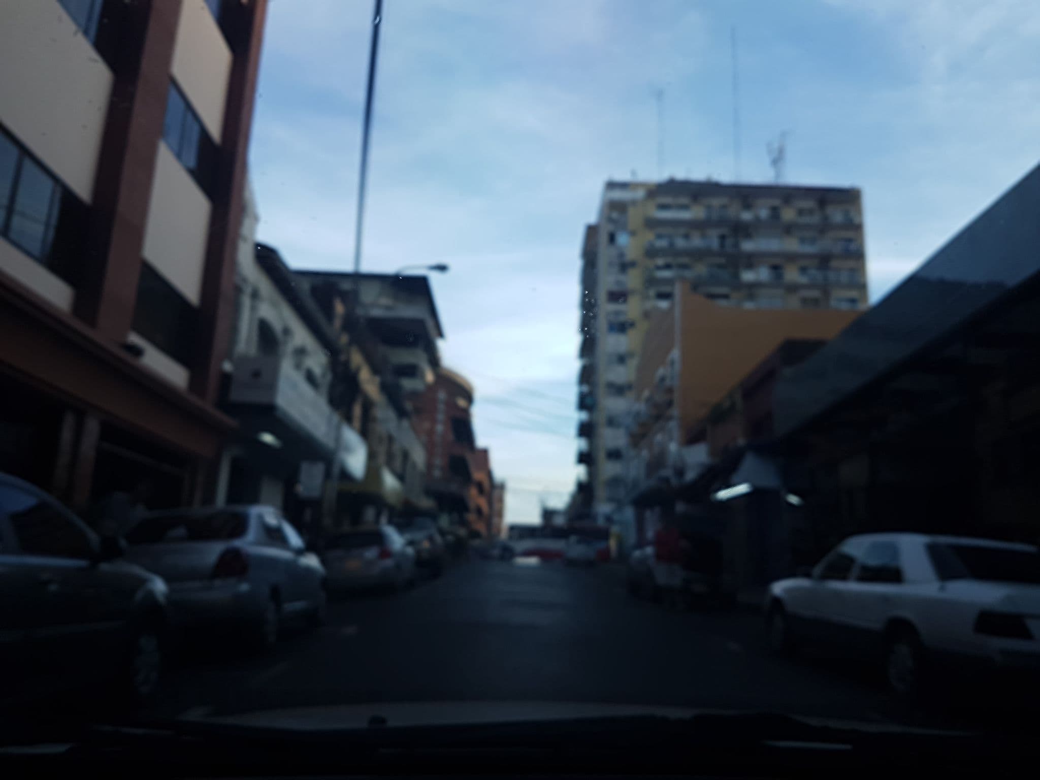 Street view near Granados Park Hotel, Asunción — © ancho85 (CC BY-SA · Mapillary)
