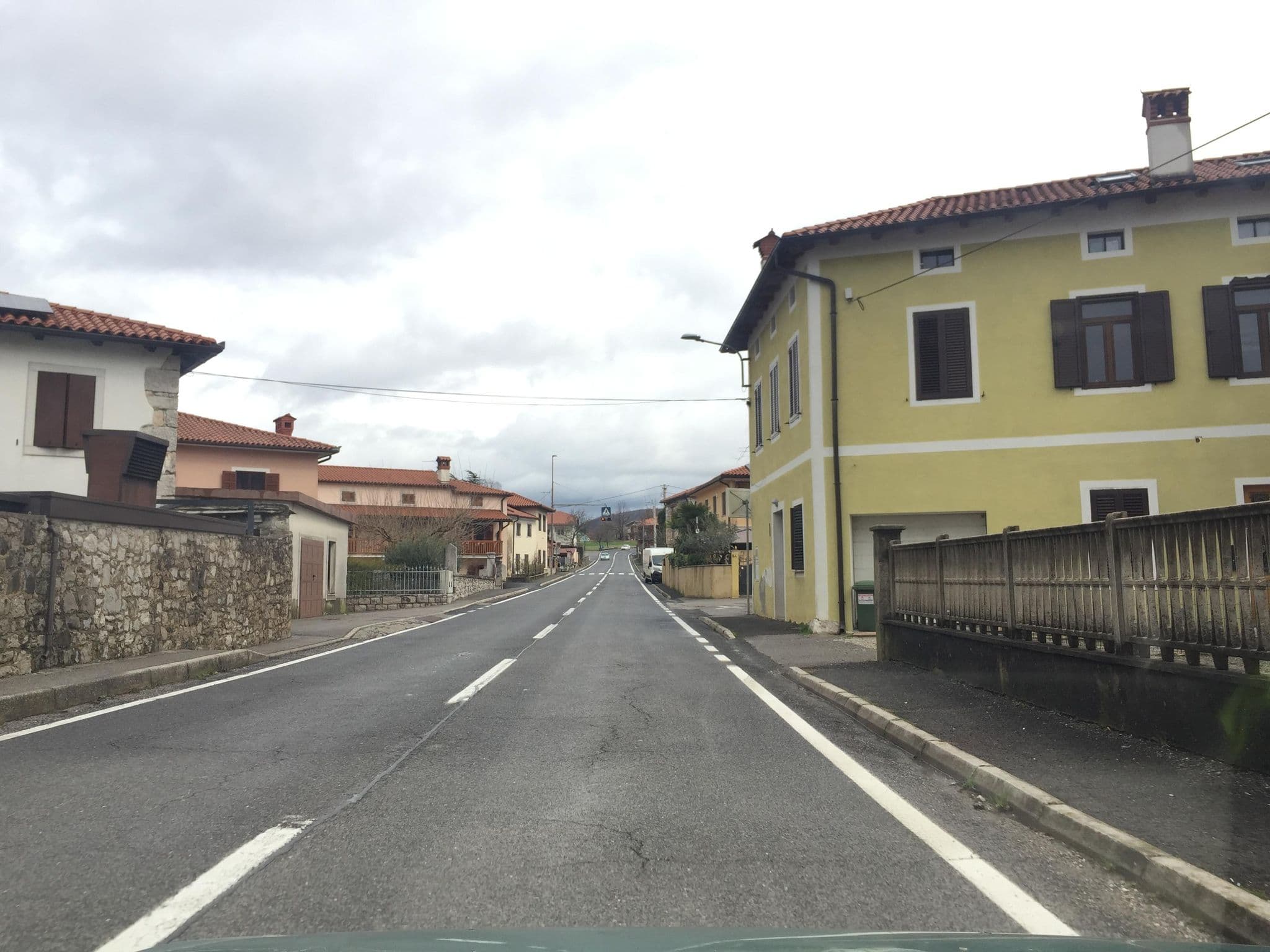 Street view near Bradja Camping, Bed and Breakfast, Sežana — © igorzo (CC BY-SA · Mapillary)